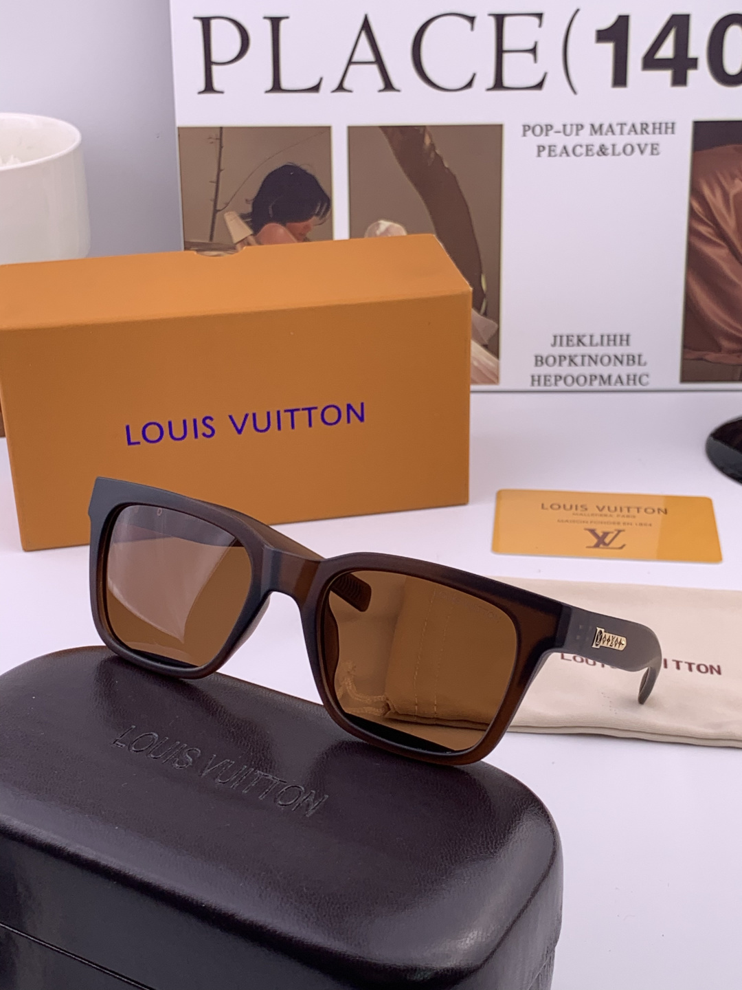 LV 太阳镜潮品官网模特同款 [玫瑰][玫瑰]精致个性设计简约时尚 高品质值得拥有绝对潮爆整个夏季 新款
