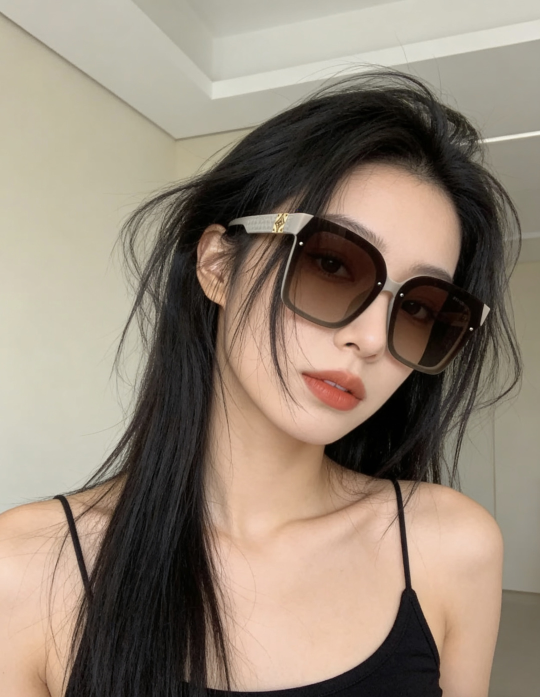 【TR偏光系列】lv大框太阳镜墨镜经典的方框设计，不挑脸型，无论搭配大衣还是连衣裙都非常显气质偏光镜片预