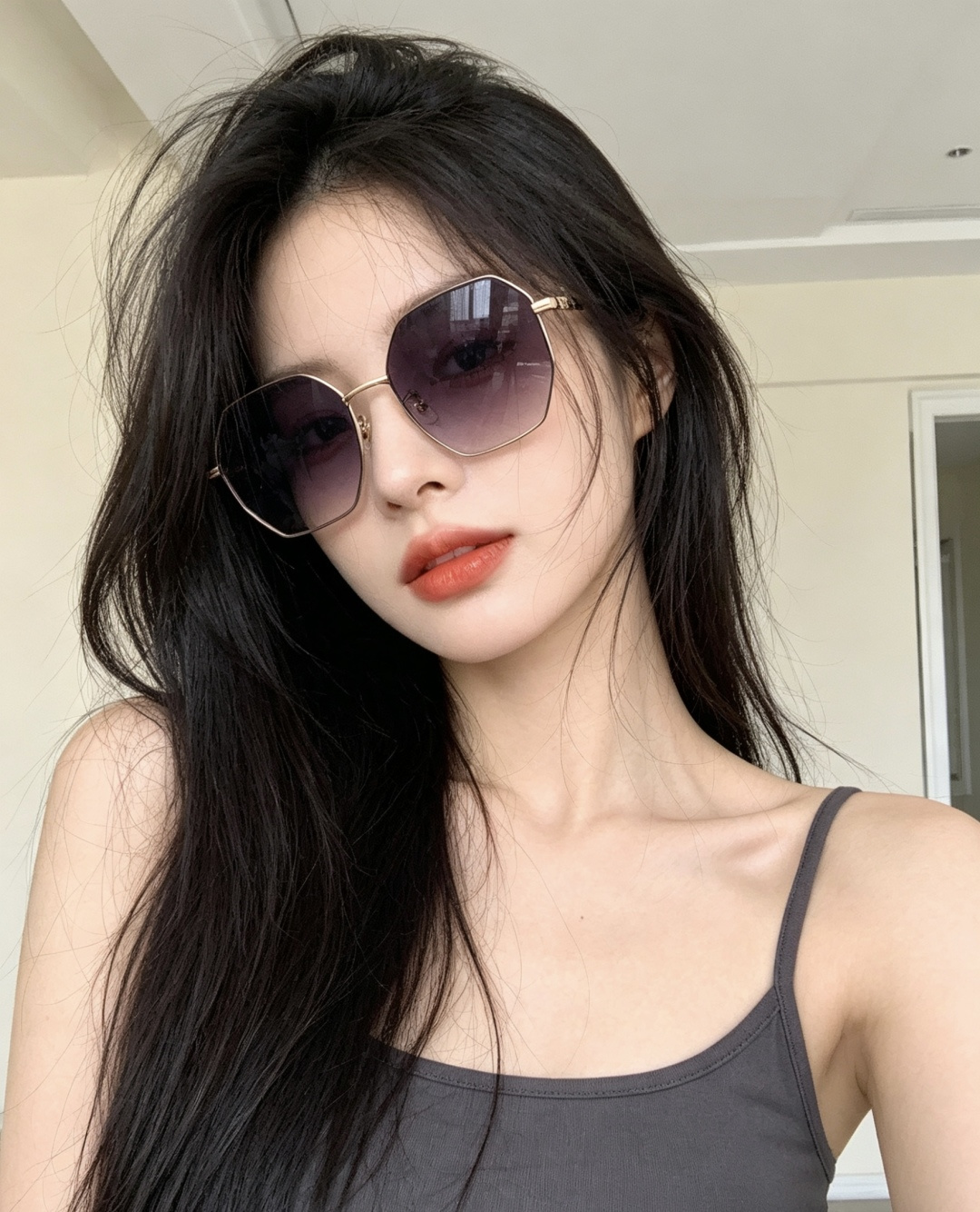 新品CHANEL 香奈儿太阳镜以独特魅力和前卫风格诠释春夏最新眼镜，质感超好佩带舒适 型号：CH3639