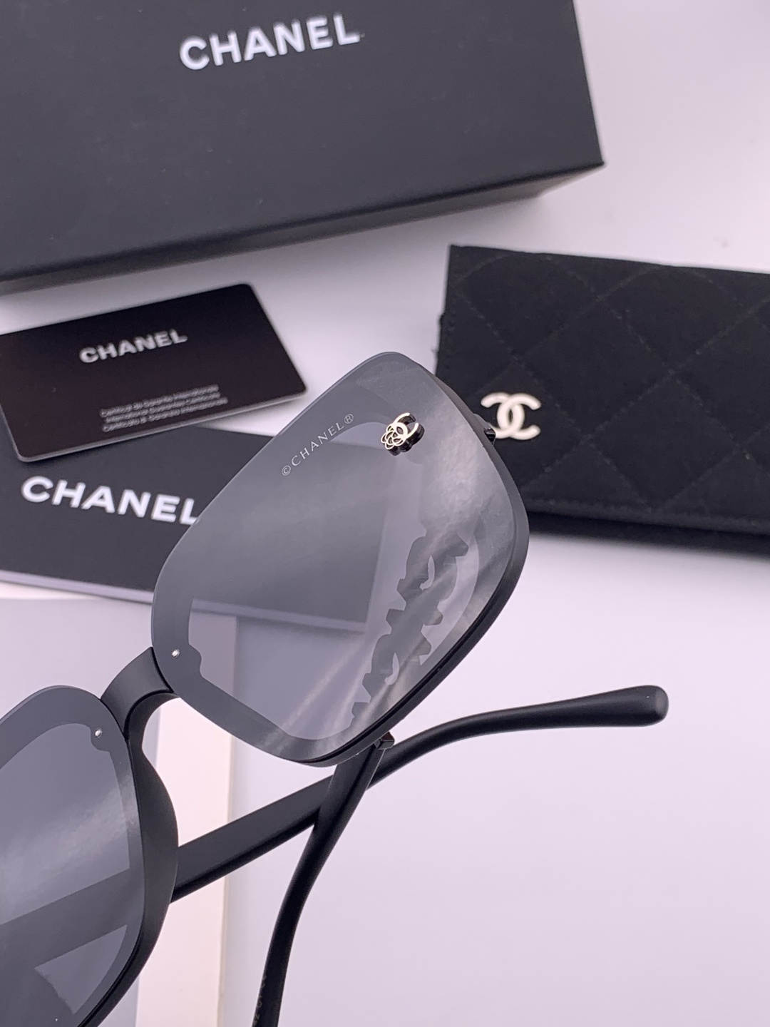 【CHANEL】香奈儿 新款潮流爆款 时尚圆框太阳镜 佩戴舒适 网红潮款墨镜 女士高清加厚偏光太阳镜🕶️
