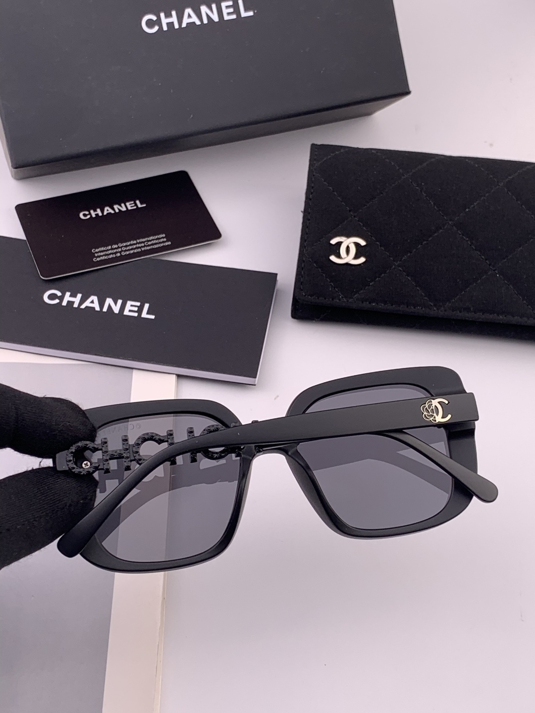 【CHANEL】香奈儿 新款潮流爆款 时尚圆框太阳镜 佩戴舒适 网红潮款墨镜 女士高清加厚偏光太阳镜🕶️