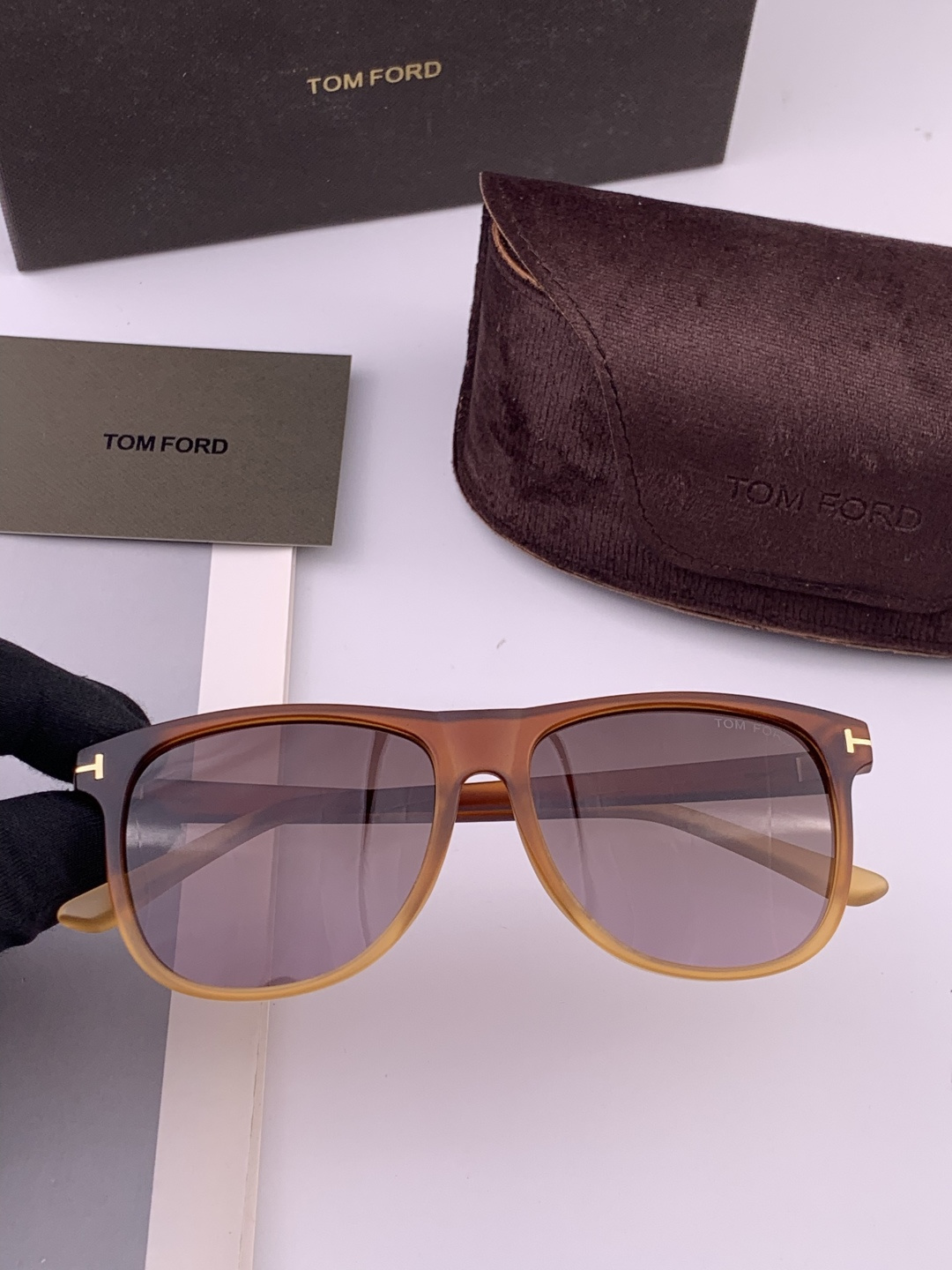 【TOMFORD】汤姆福特 爆款来袭！经典火爆作品 重磅出击 ！超经典偏光眼镜，时刻展现时尚大牌风范！我