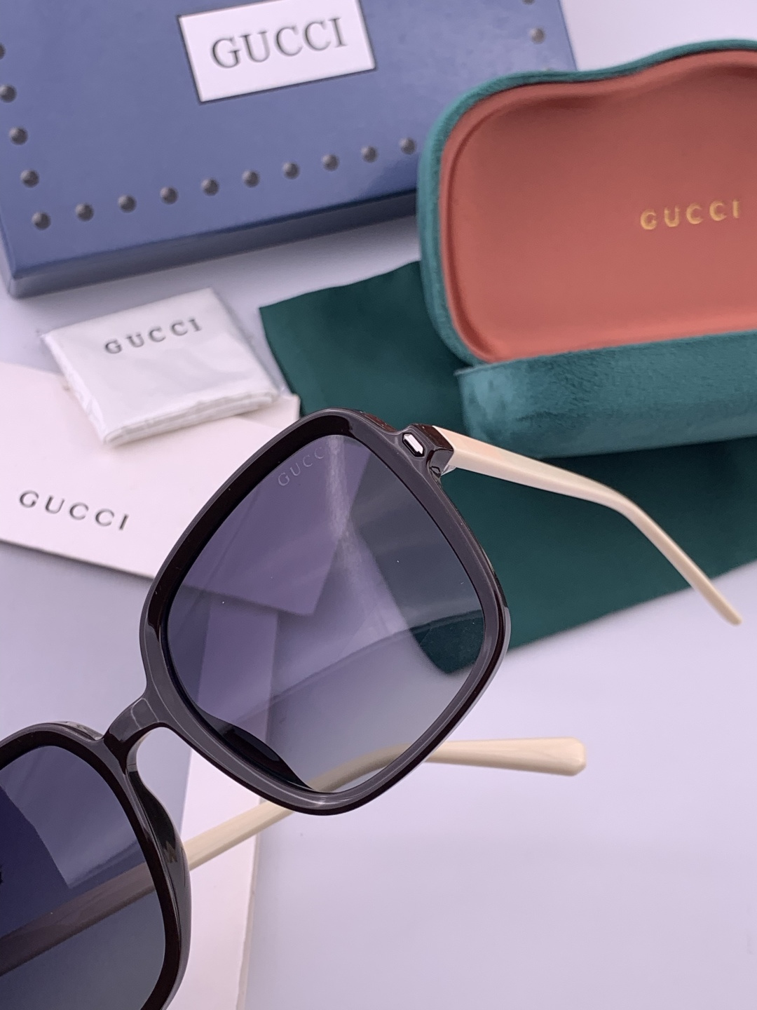 🔺GUCCI🔻古驰 GG方框太阳镜 完美品质 🎓独特设计 适合各种脸型 亮相时装周 超时尚百搭 实物精致