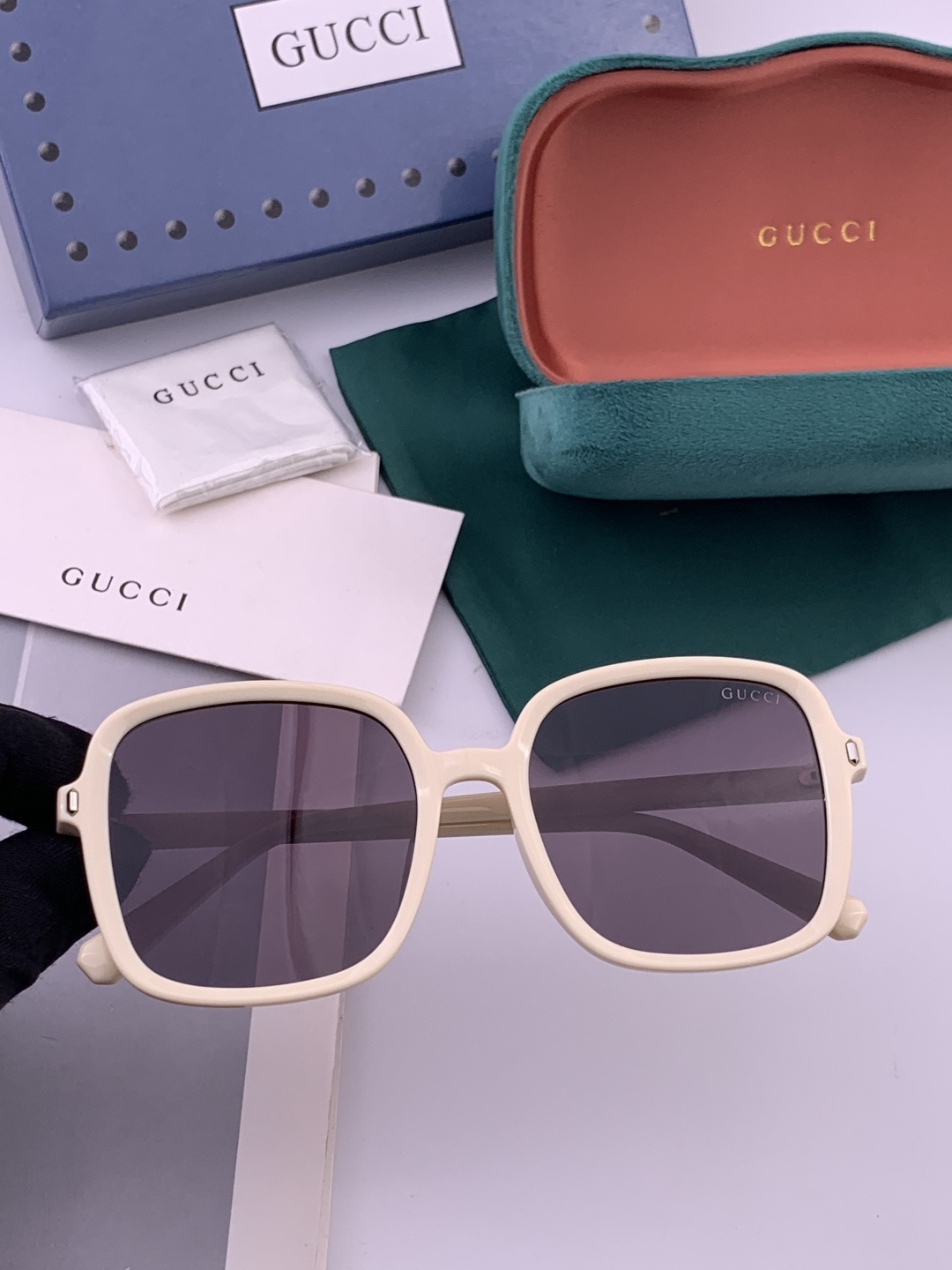 🔺GUCCI🔻古驰 GG方框太阳镜 完美品质 🎓独特设计 适合各种脸型 亮相时装周 超时尚百搭 实物精致