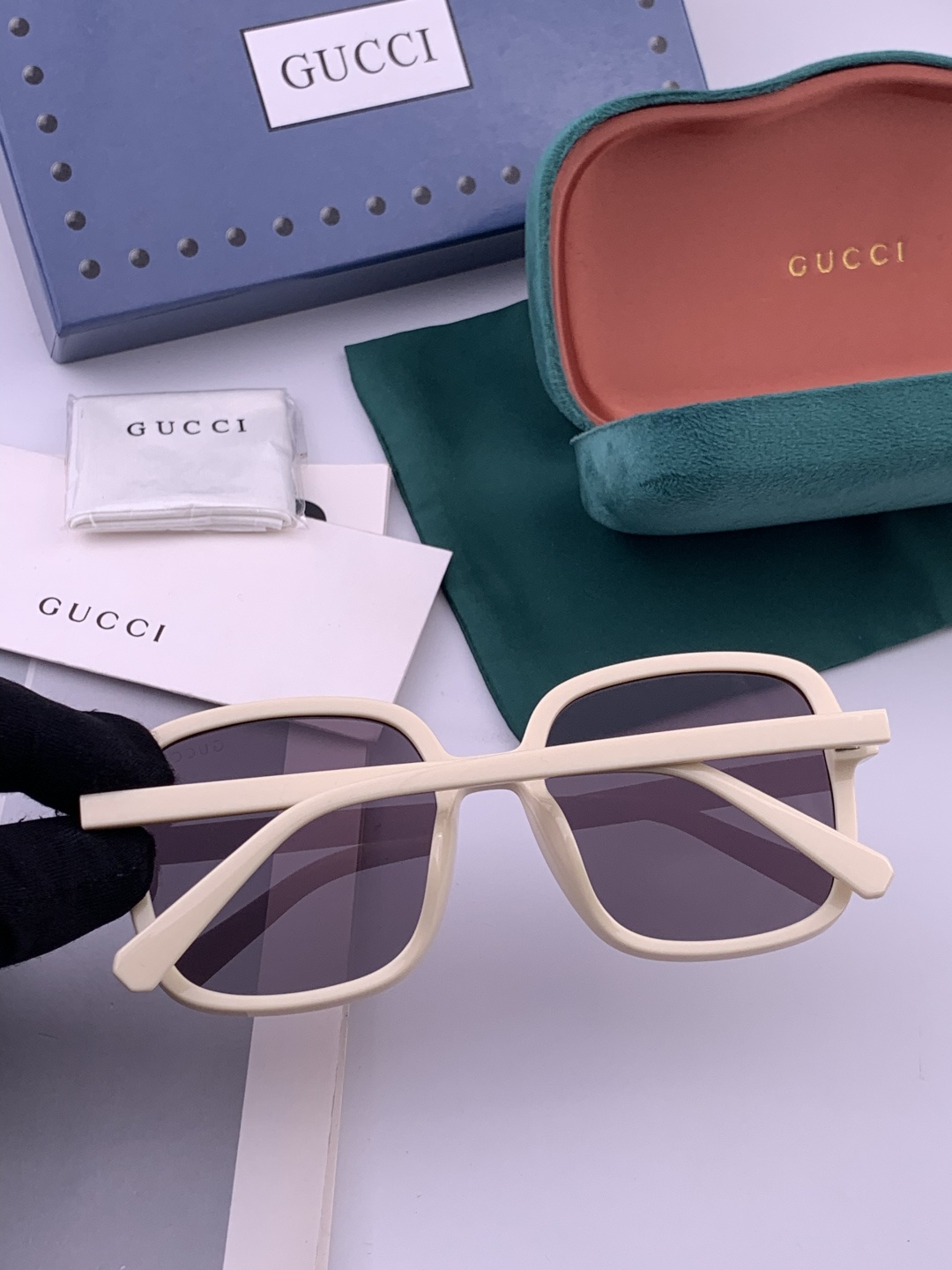 🔺GUCCI🔻古驰 GG方框太阳镜 完美品质 🎓独特设计 适合各种脸型 亮相时装周 超时尚百搭 实物精致