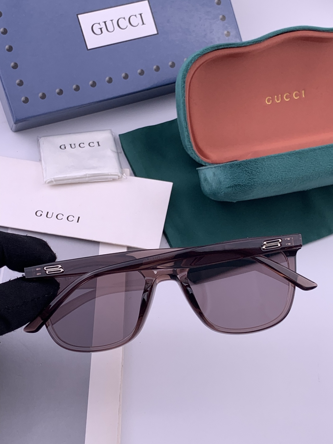 🔺 【GUCCI】开春新款 潮流爆款 时尚方框偏光太阳镜 高品质 佩戴舒适 网红潮款墨镜 女士高清尼龙偏