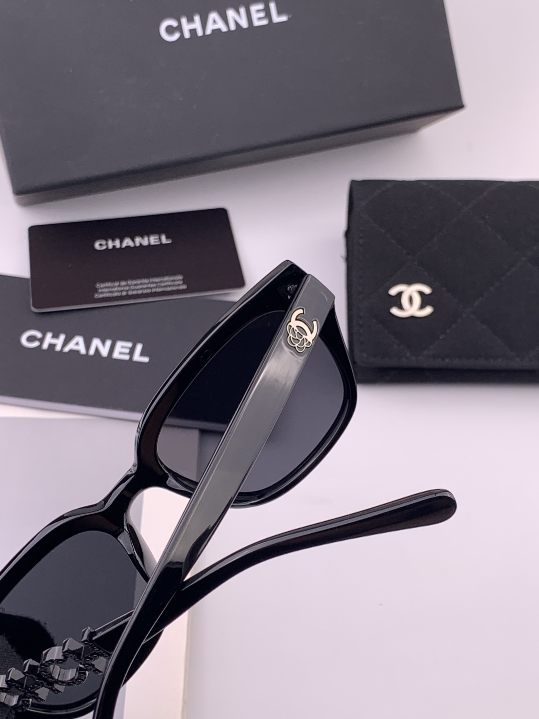 【CHANEL】香奈儿 新款潮流爆款 时尚圆框太阳镜 佩戴舒适 网红潮款墨镜 女士高清加厚偏光太阳镜🕶️