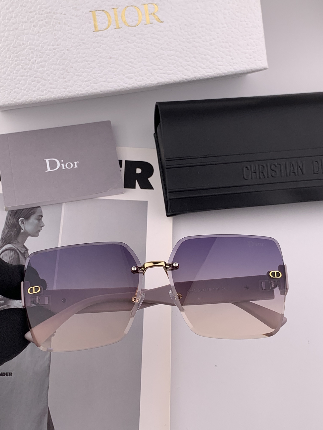 🔺 【DIOR-迪奥】开春新款 潮流爆款 时尚方框太阳镜 高品质 佩戴舒适 网红潮款墨镜 型号：D323