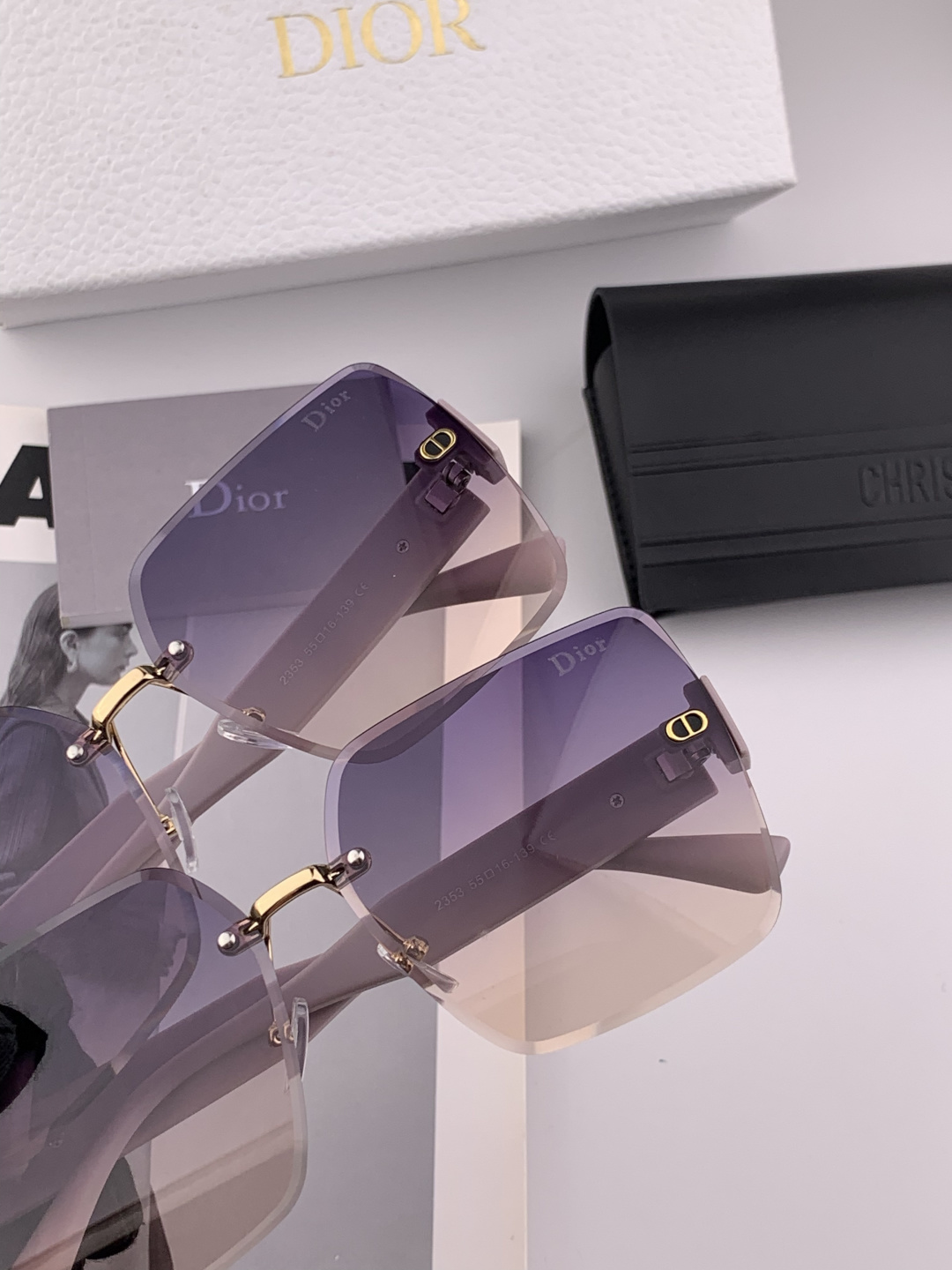 🔺 【DIOR-迪奥】开春新款 潮流爆款 时尚方框太阳镜 高品质 佩戴舒适 网红潮款墨镜 型号：D323