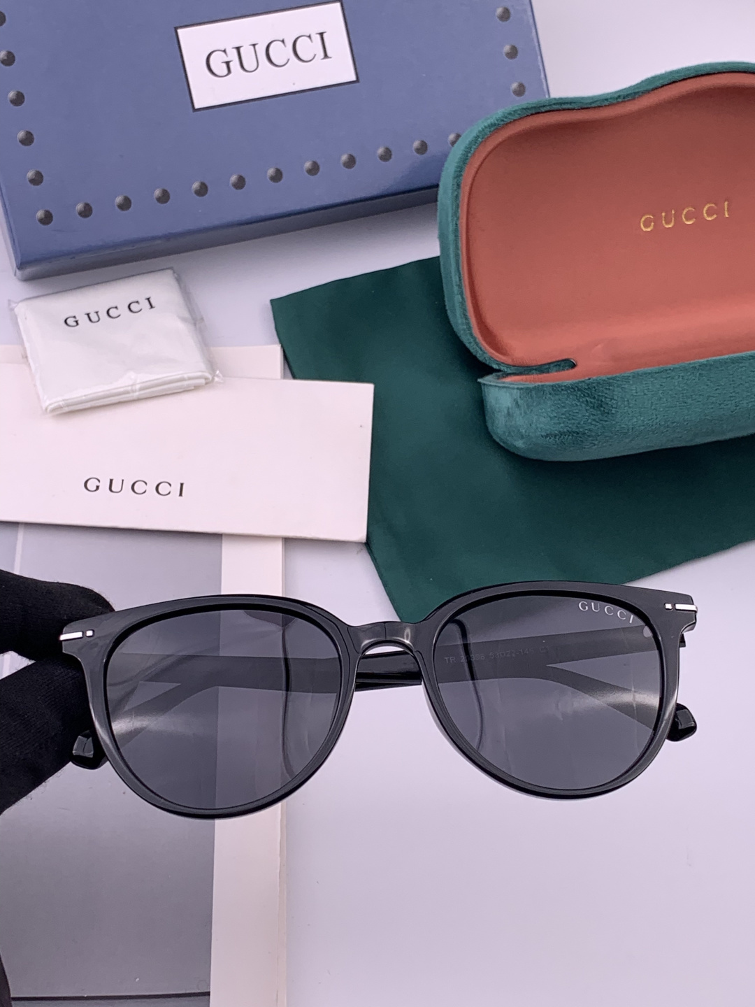 🔺 【GUCCI-偏光太阳镜】开春新款 潮流爆款 时尚偏光太阳镜 高品质 佩戴舒适 网红潮款墨镜 女士高