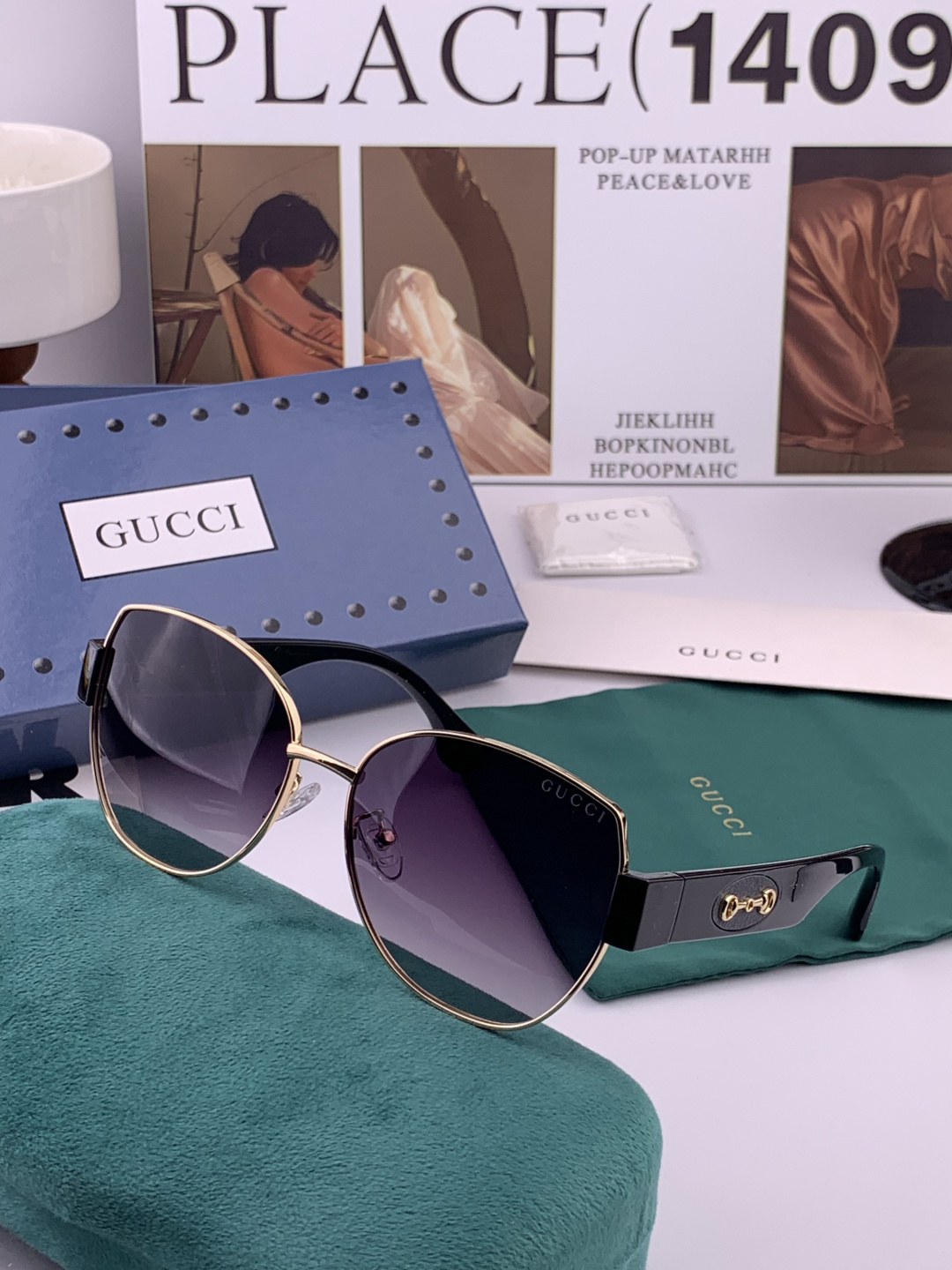GUCCI 开春新款 最新款方框太阳镜 各路网红纷纷带起气场满分‼️ 俏皮甜美.上脸效果更佳.金属质感超