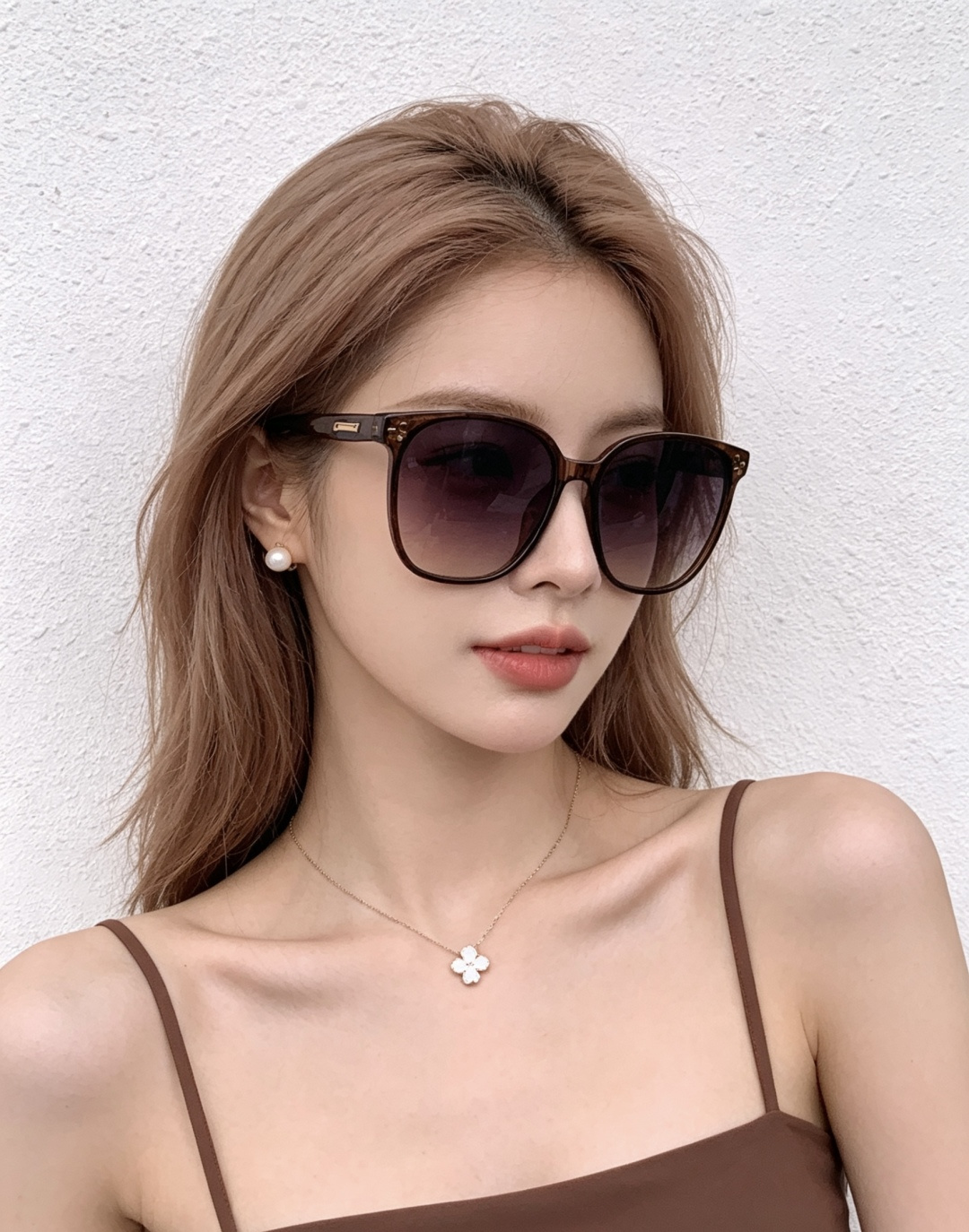 超好看 潮酷【GUCCI】古驰 新款款太阳镜以独特魅力和前卫风格诠释春夏最新眼镜，以方框设计，中梁连体质