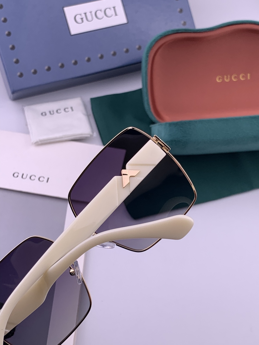 【TR偏光系列】Gucci 经典的大框设计，情侣款不挑脸型，无论搭配大衣还是连衣裙都非常显气质偏光镜片预