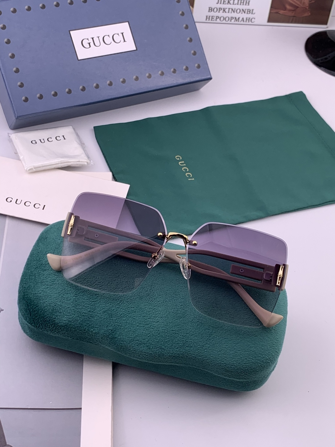 🔺 【GUCCI】开春新款 潮流爆款 时尚太阳镜 高品质 佩戴舒适 网红潮款墨镜 型号：G3221