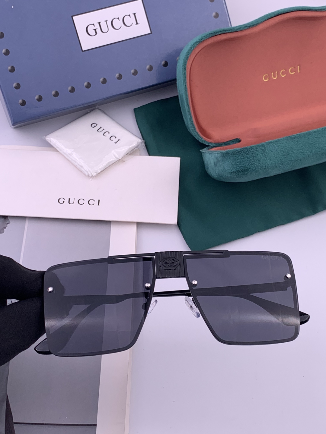 GUCC*。高品质男女款”太阳镜。 开车钓鱼都可。百搭显瘦墨镜韩版男士飞行员大框司机开车防紫外线太阳镜，