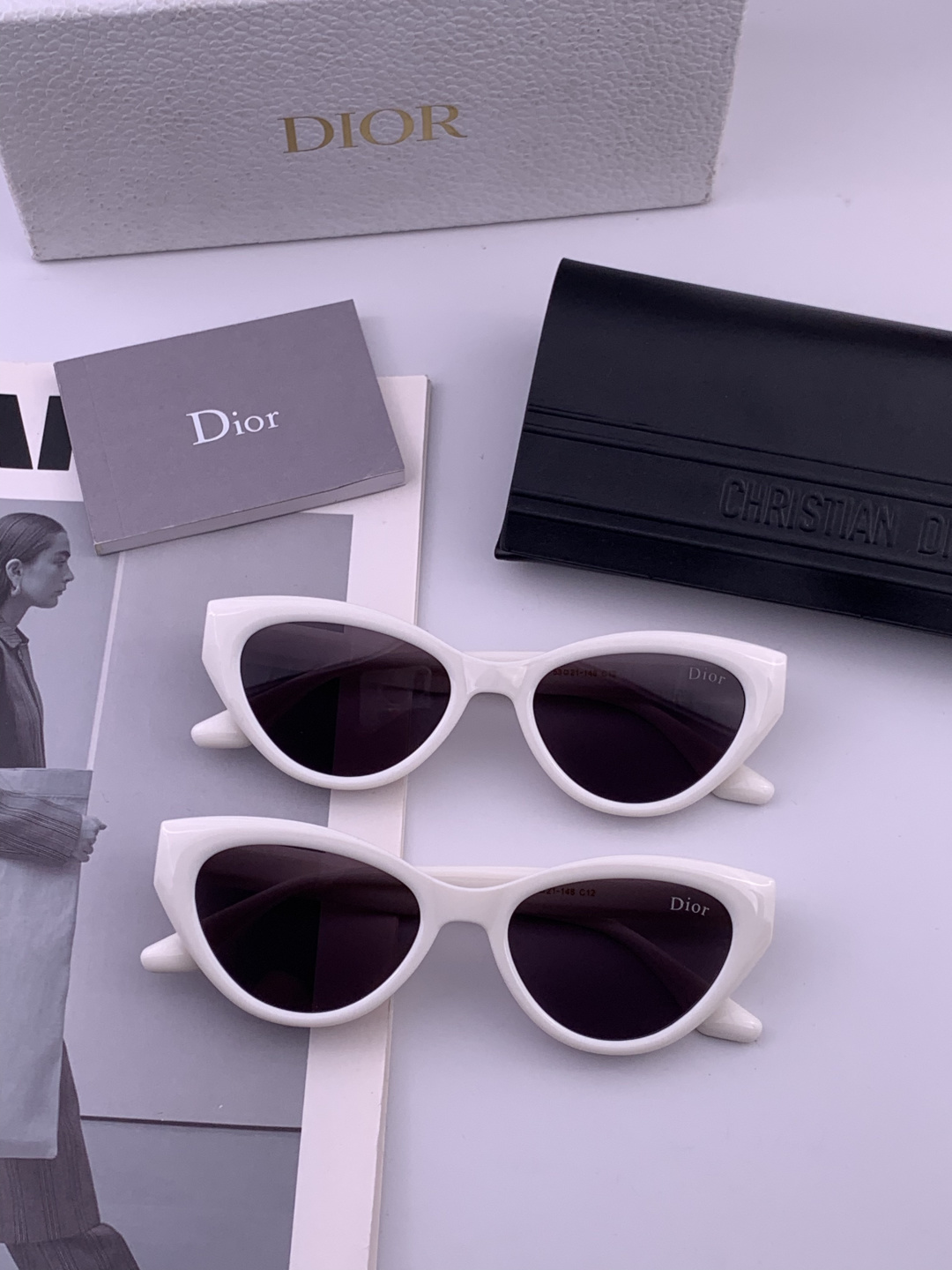🔺 【DIOR-迪奥】开春新款 潮流爆款 时尚方框偏光太阳镜 高品质 佩戴舒适 网红潮款墨镜 型号：D4