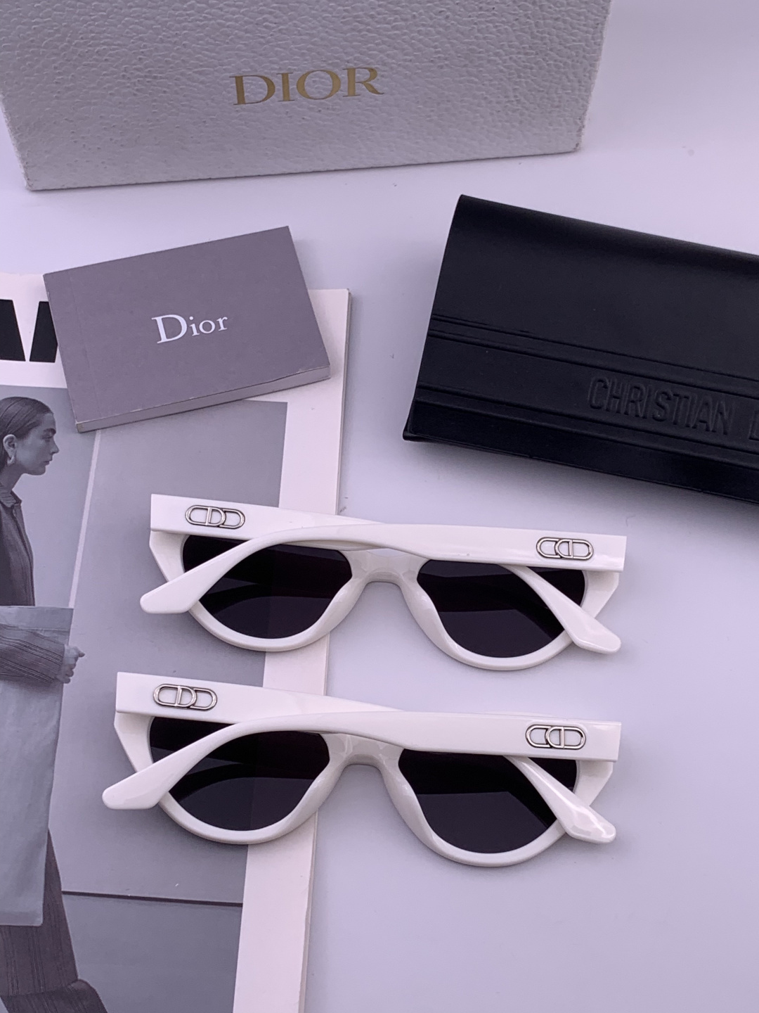 🔺 【DIOR-迪奥】开春新款 潮流爆款 时尚方框偏光太阳镜 高品质 佩戴舒适 网红潮款墨镜 型号：D4