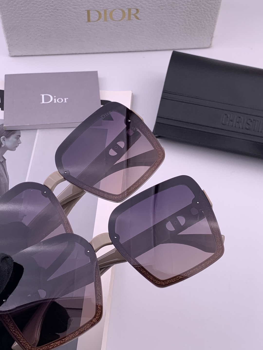 🔺 【DIOR-迪奥】开春新款 潮流爆款 时尚方框偏光太阳镜 高品质 佩戴舒适 网红潮款墨镜 女士高清加
