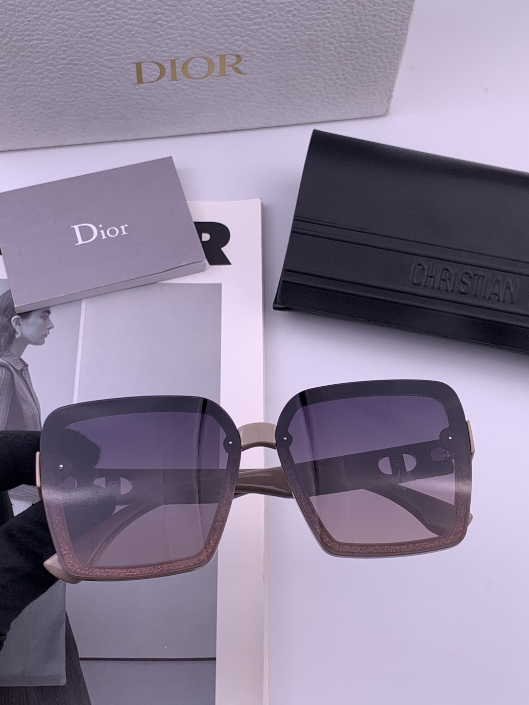 🔺 【DIOR-迪奥】开春新款 潮流爆款 时尚方框偏光太阳镜 高品质 佩戴舒适 网红潮款墨镜 女士高清加