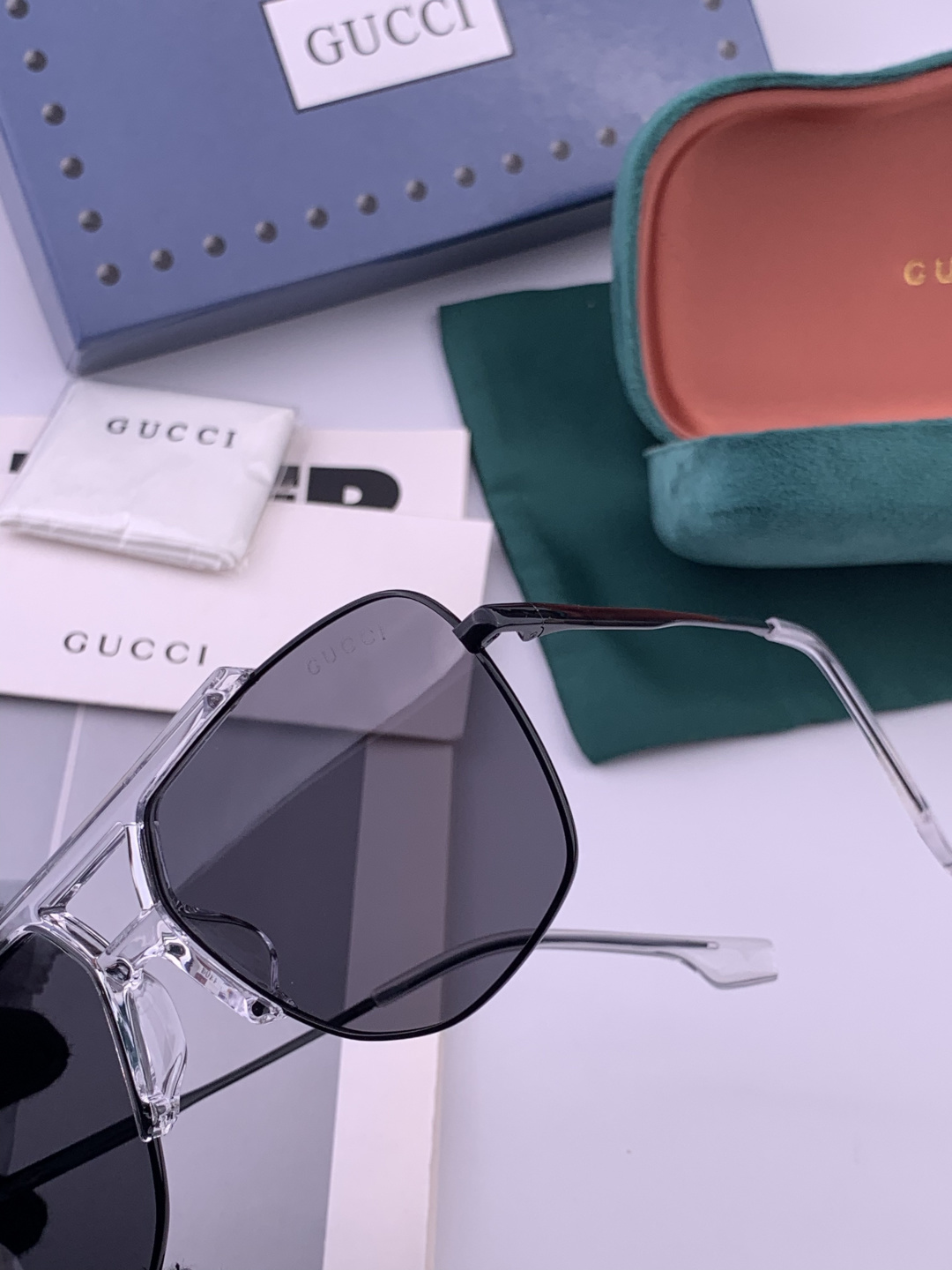 🔺 【GUCCI】开春新款 潮流爆款 时尚方框偏光太阳镜 高品质 佩戴舒适 网红潮款墨镜 女士高清尼龙偏