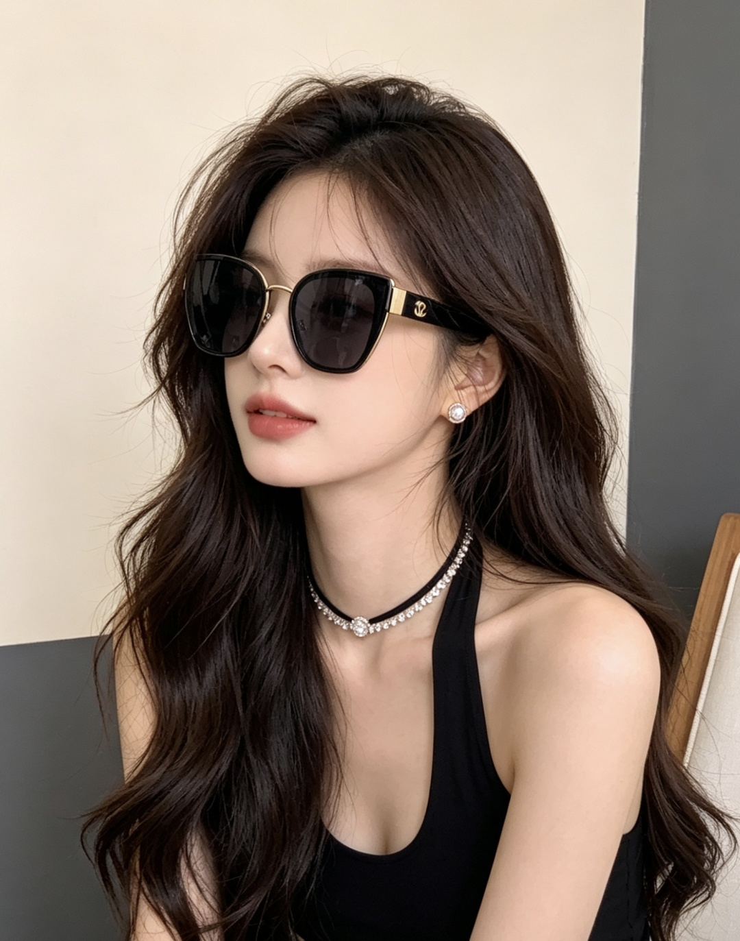 香奈儿 开春新款太阳镜 各路网红纷纷带起气场满分‼️ 俏皮甜美.上脸效果更佳.金属质感超好 型号：CH6