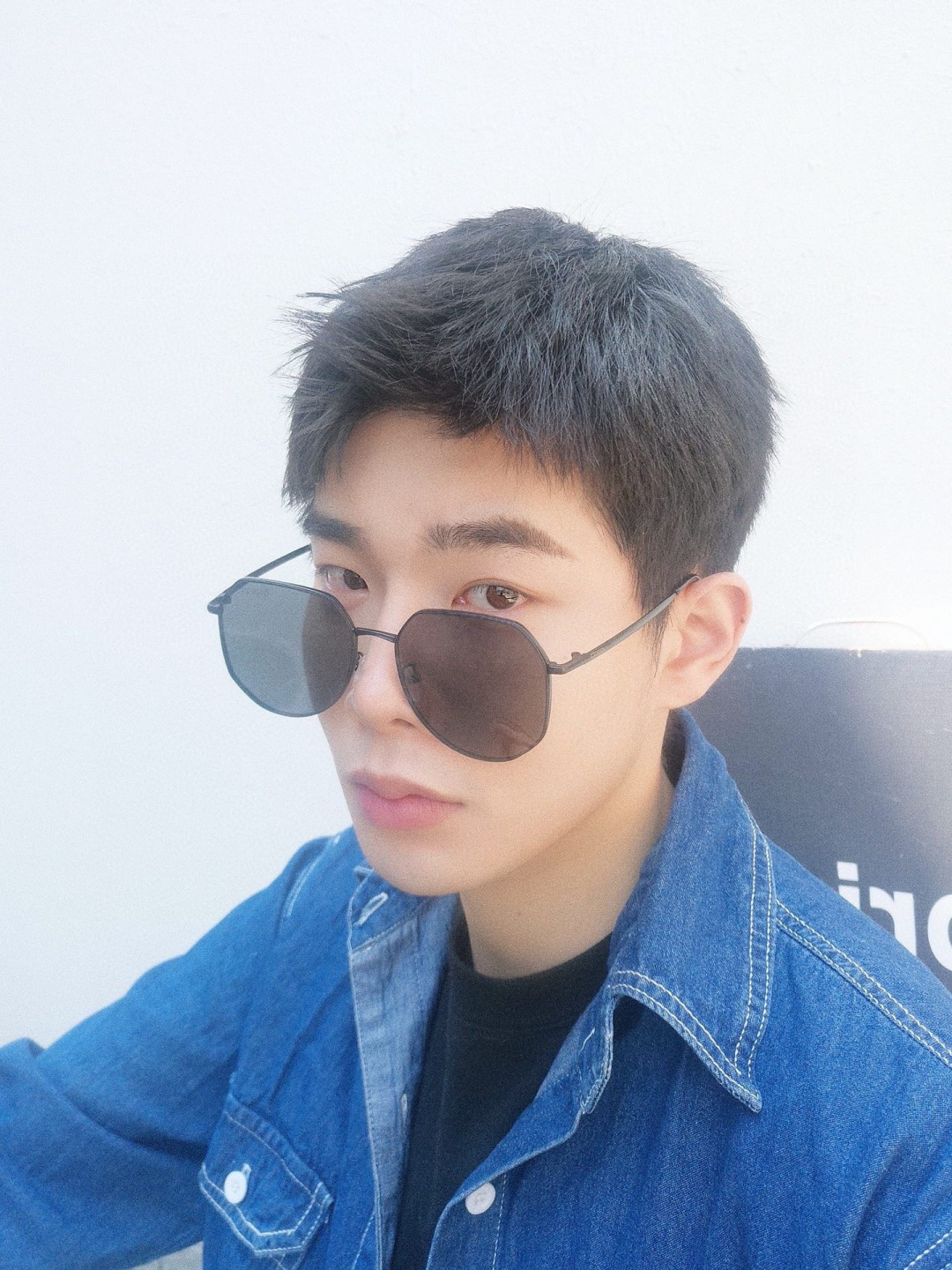 GUCCI 男款炫彩飞行员偏光太阳镜 ❤️材质：高清尼龙加厚卡槽高清偏光镜片 🌹无边框镜架💕颜👍型号：G