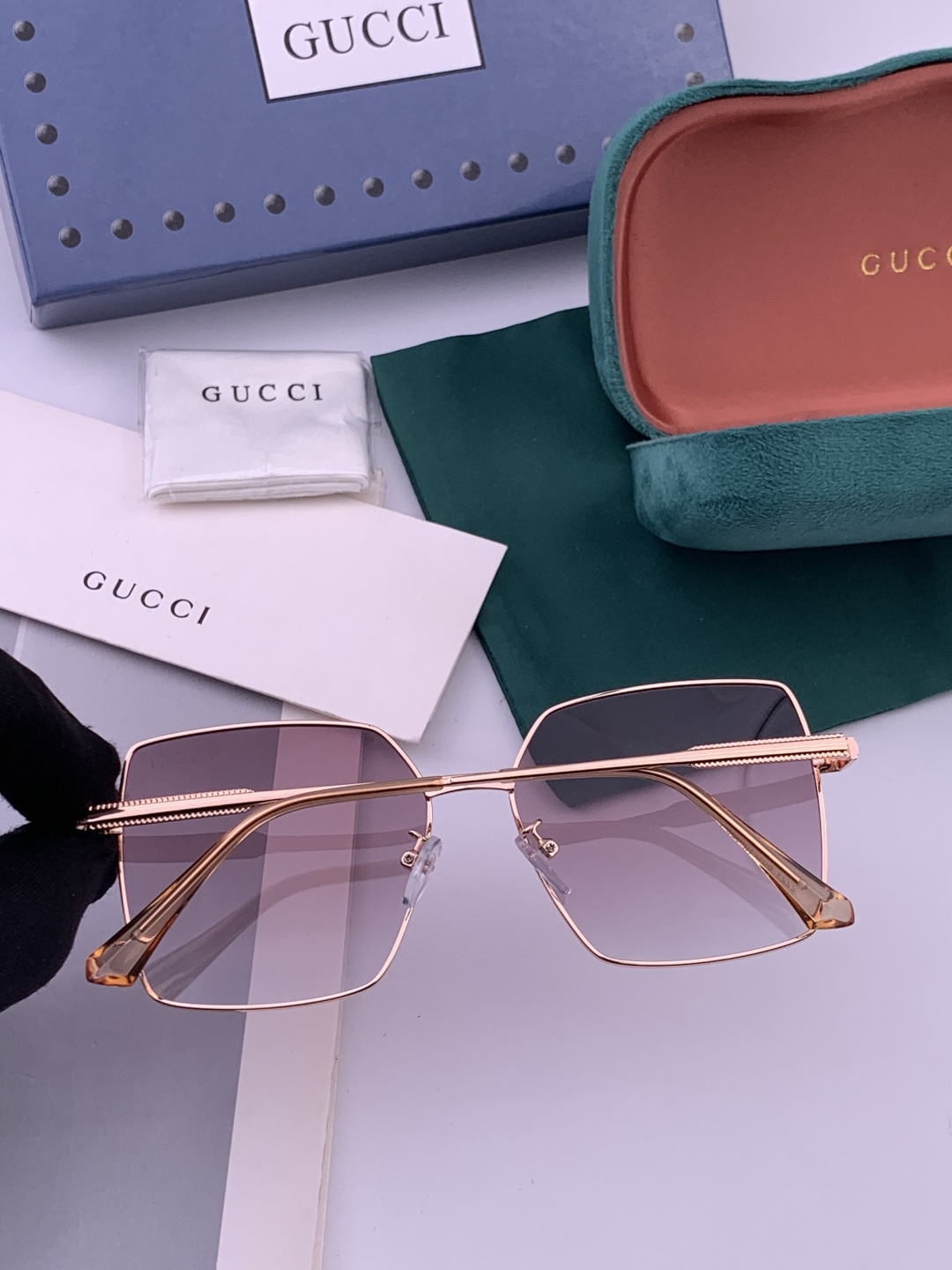 🔺 Gucci 🔻官方新款 众多明星同款[色]‼️‼️新款大框偏光墨镜 🌈🌈宝丽来超清加厚太阳镜🔝🔝型号