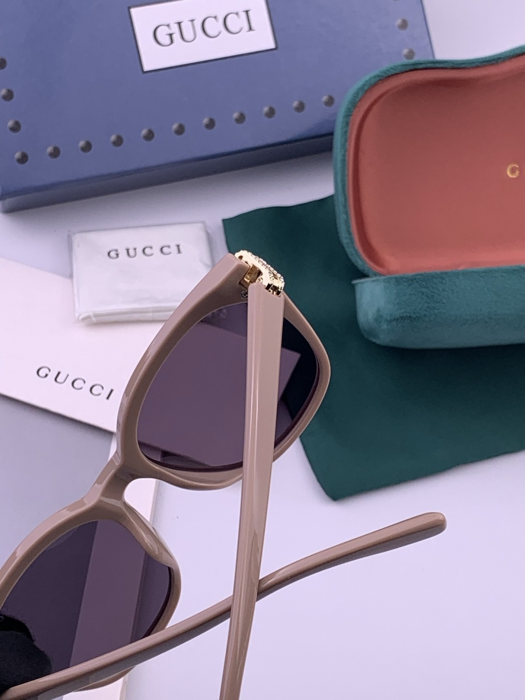 🔺GUCCI🔻古驰 GG圆框太阳镜 完美品质 🎓独特设计  适合各种脸型 亮相时装周 超时尚百搭 实物精