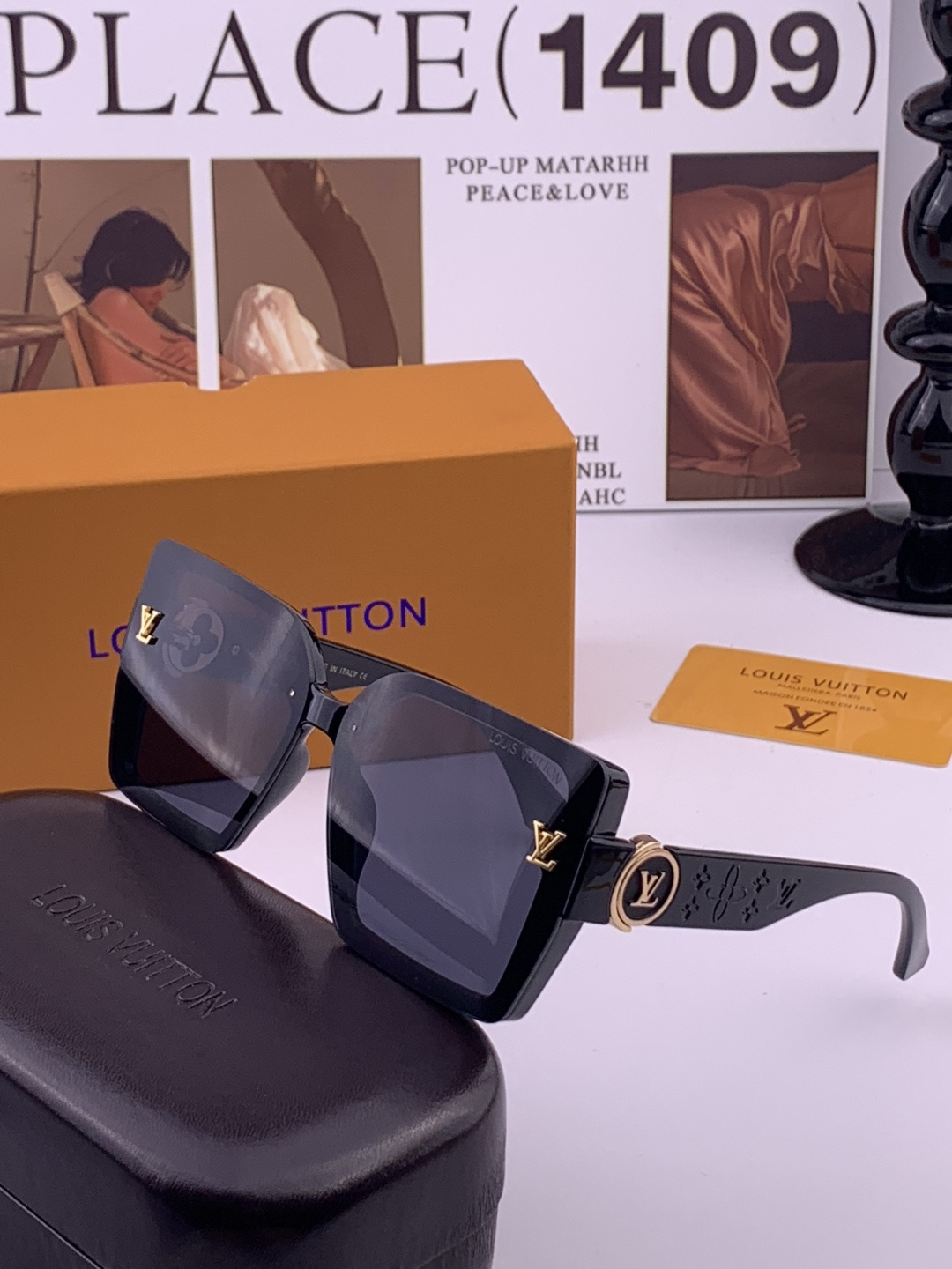 LV 开春新款  潮流爆款 时尚方框太阳镜 高品质 佩戴舒适 网红潮款墨镜 型号 L8623
