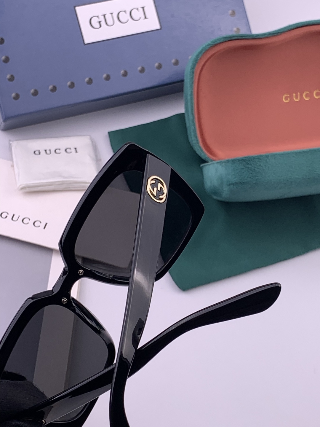 🔺 【GUCCI】开春新款 潮流爆款 时尚方框太阳镜 高品质 佩戴舒适 网红潮款墨镜 型号：G9600
