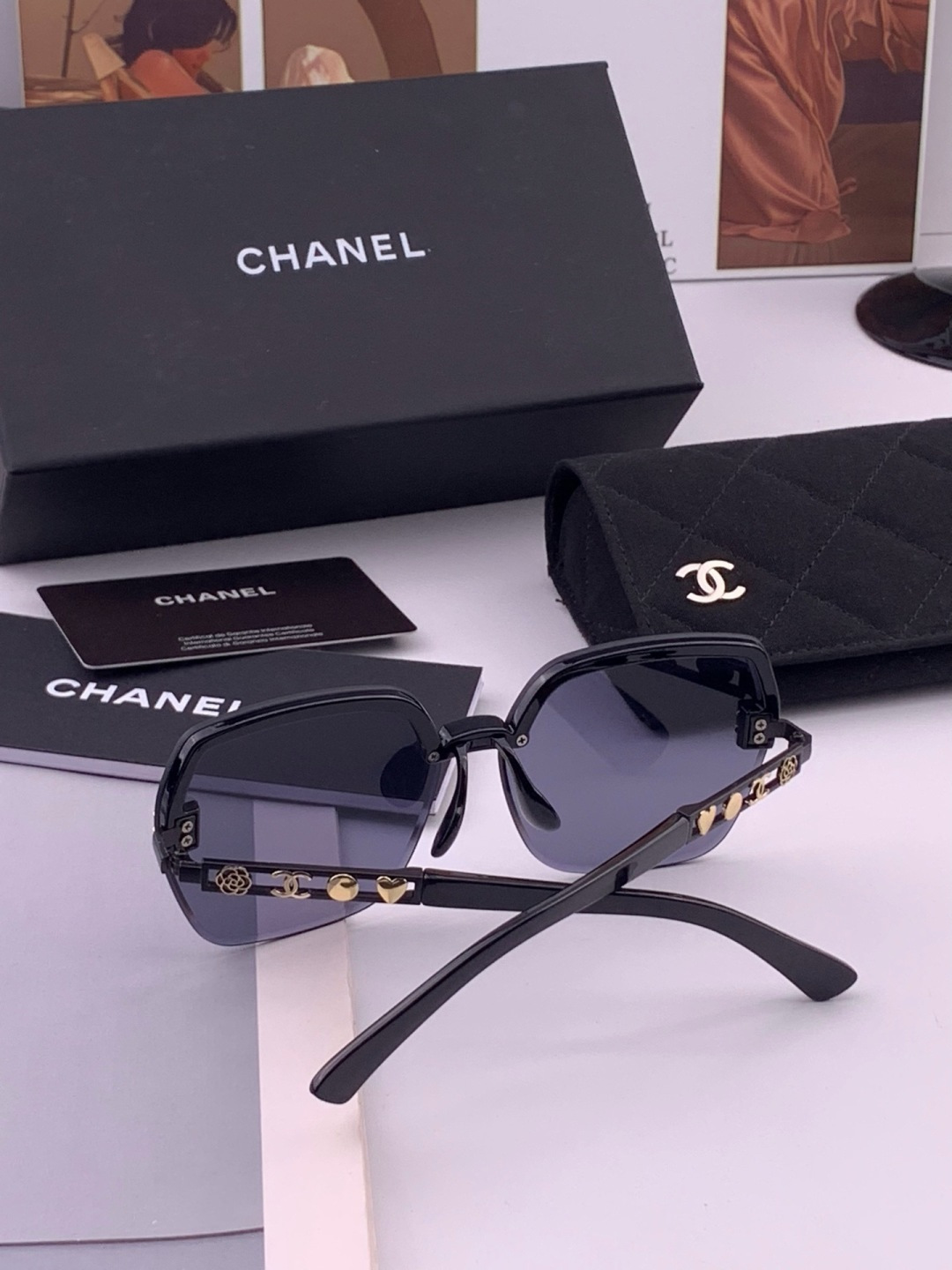 新品CHANEL 香奈儿太阳镜以独特魅力和前卫风格诠释春夏最新眼镜，质感超好佩带舒适 型号：CH6700
