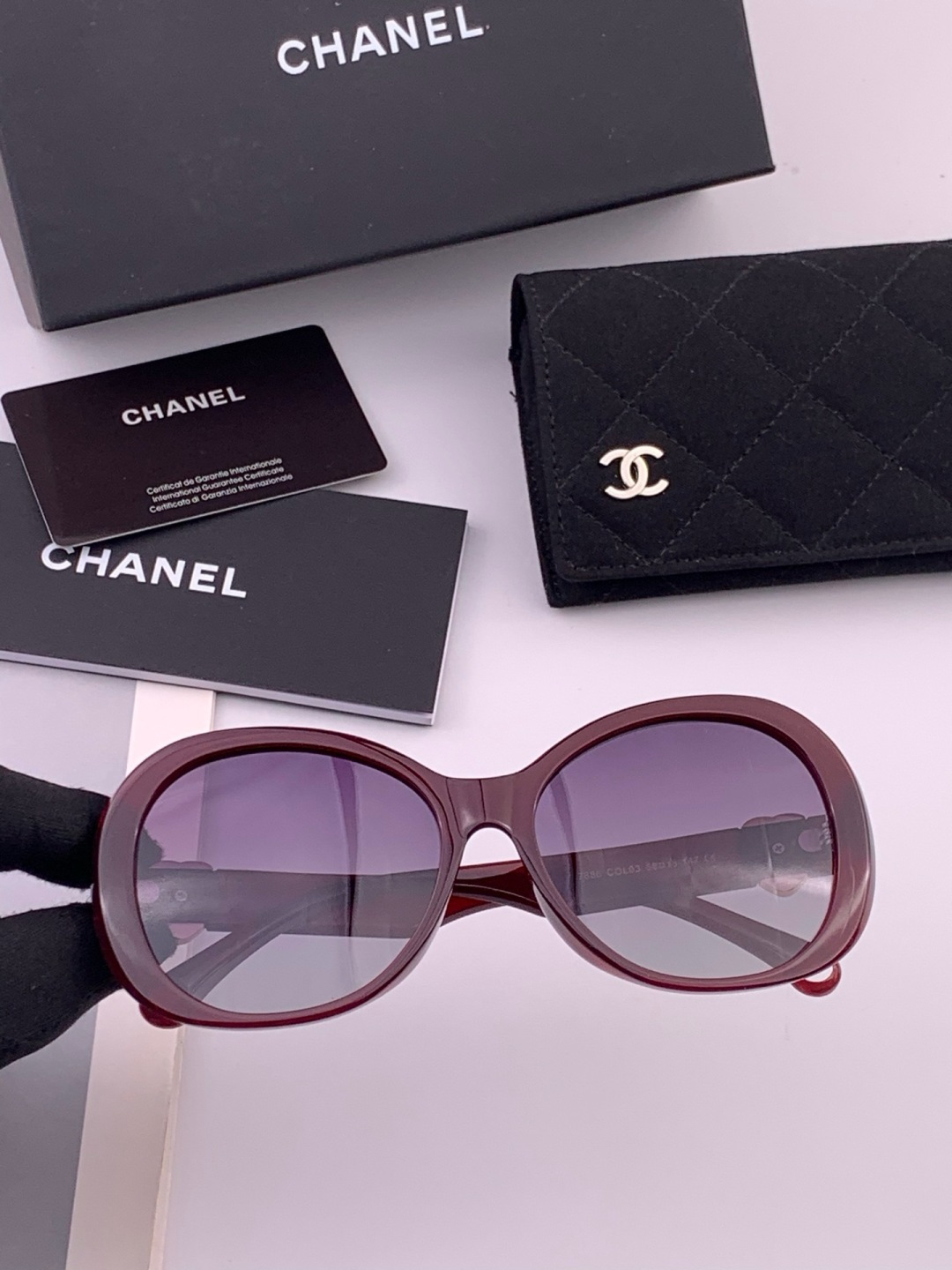 🔺CHANEL🔻官方早春新款，众多明星同款[色]香奈儿‼️‼️新款珍珠大框偏光墨镜 ，🌈🌈宝丽来超清偏光