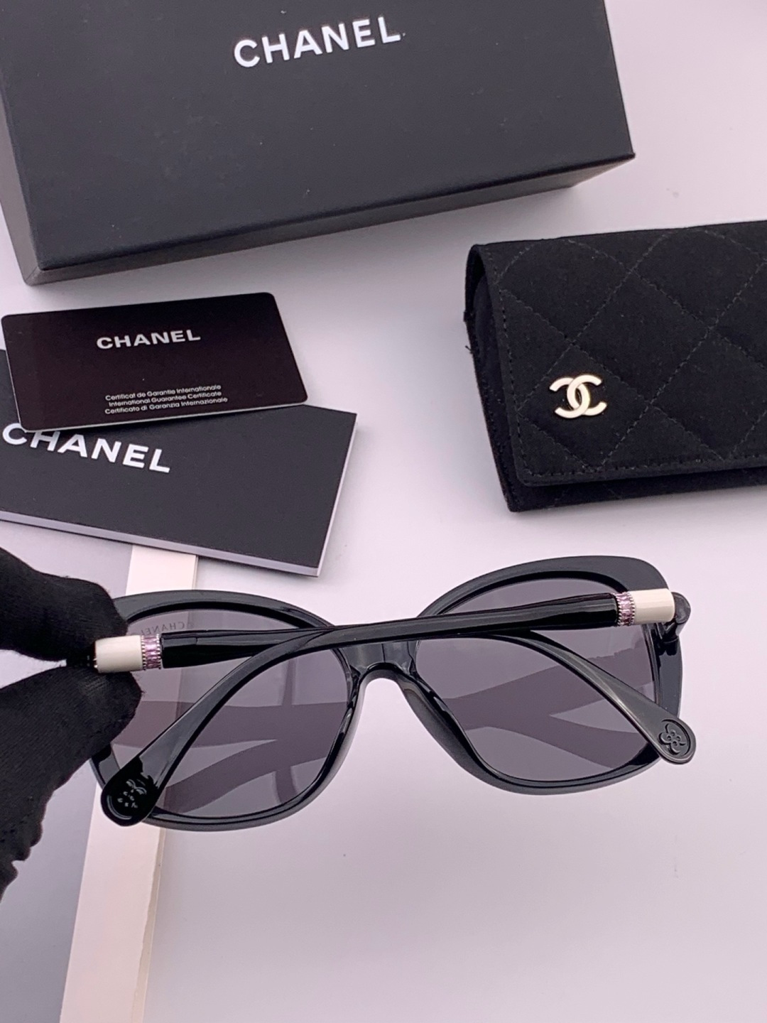 【CHANEL】香奈儿 新款潮流爆款 时尚方框太阳镜 佩戴舒适 网红潮款墨镜  女士高清加厚偏光太阳镜🕶