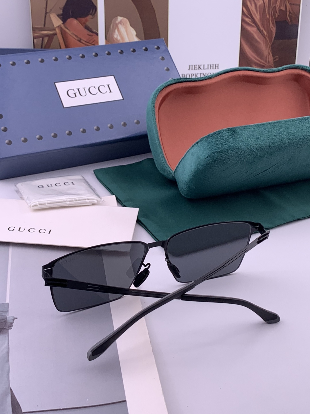 ♦️GUCCI 新款男女情侣款太阳镜多边形墨镜iP电镀永不褪色 超轻超有弹性整幅眼镜无螺丝重要的是压不坏