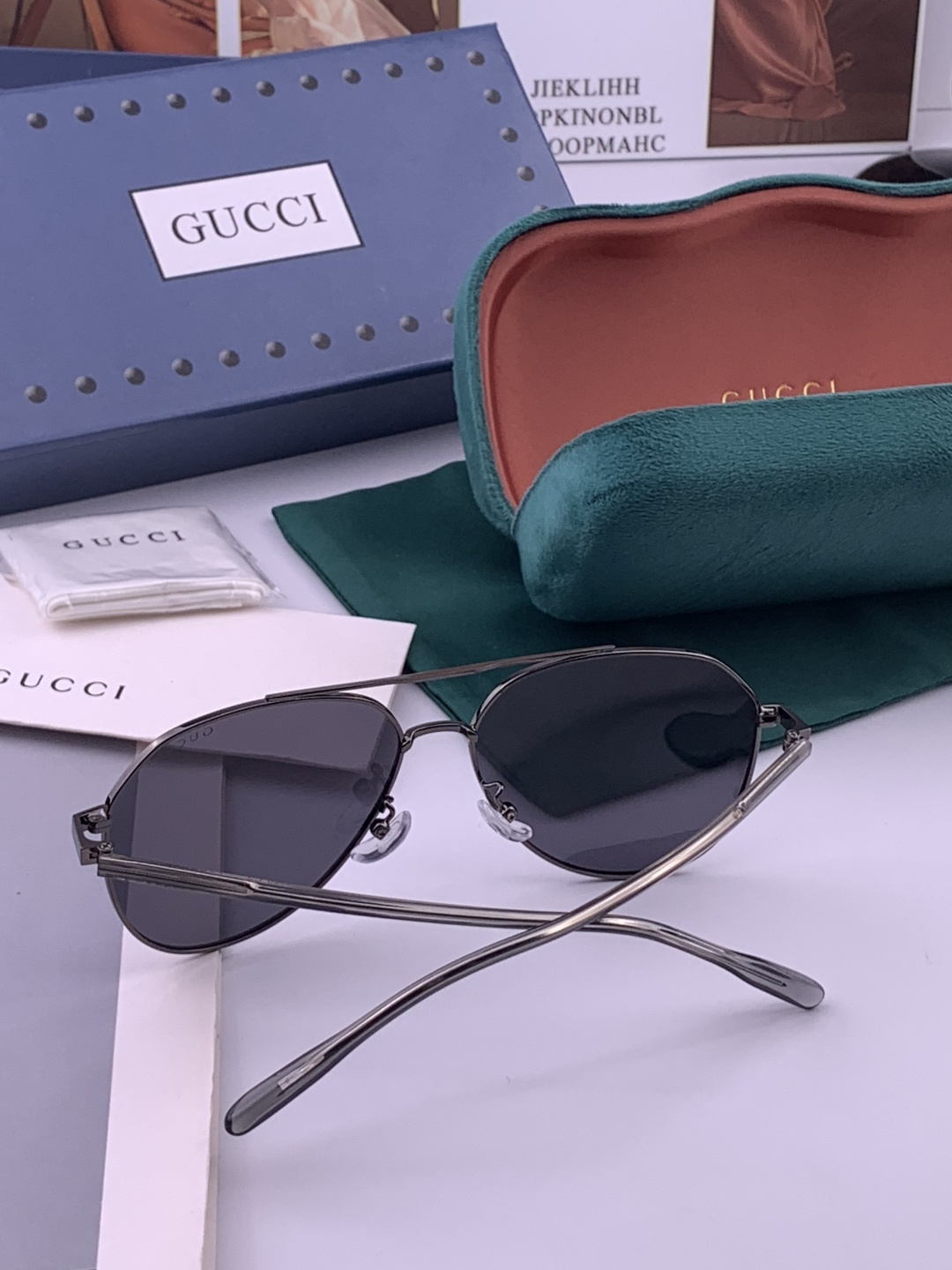 Gucci 🔥  高品质男女款墨镜   👍 进口宝丽来偏光镜片  🔥蛤蟆镜 开车钓鱼都可 🔥百搭显瘦墨镜