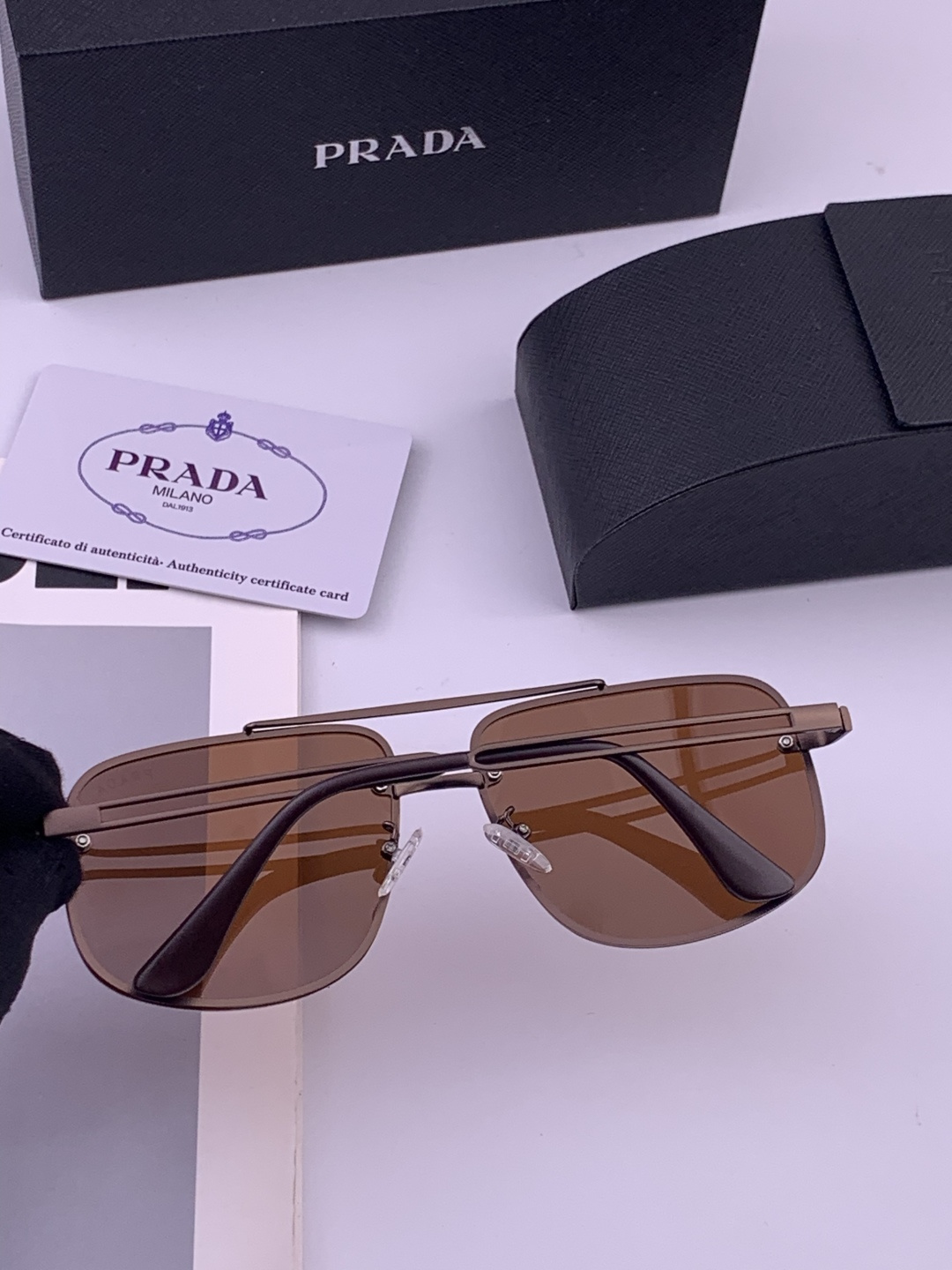 PRADA 普拉达 界级大师制造. 偏光墨镜 高档 潮流🐚时尚百搭🌪男士款百搭瘦脸太阳镜 高品质 ！开车