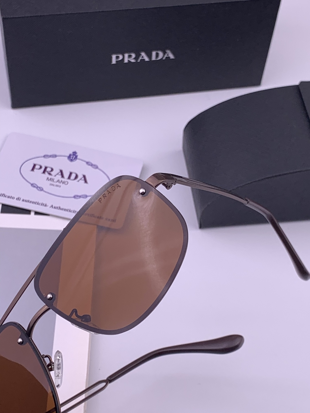 PRADA 普拉达 界级大师制造. 偏光墨镜 高档 潮流🐚时尚百搭🌪男士款百搭瘦脸太阳镜 高品质 ！开车
