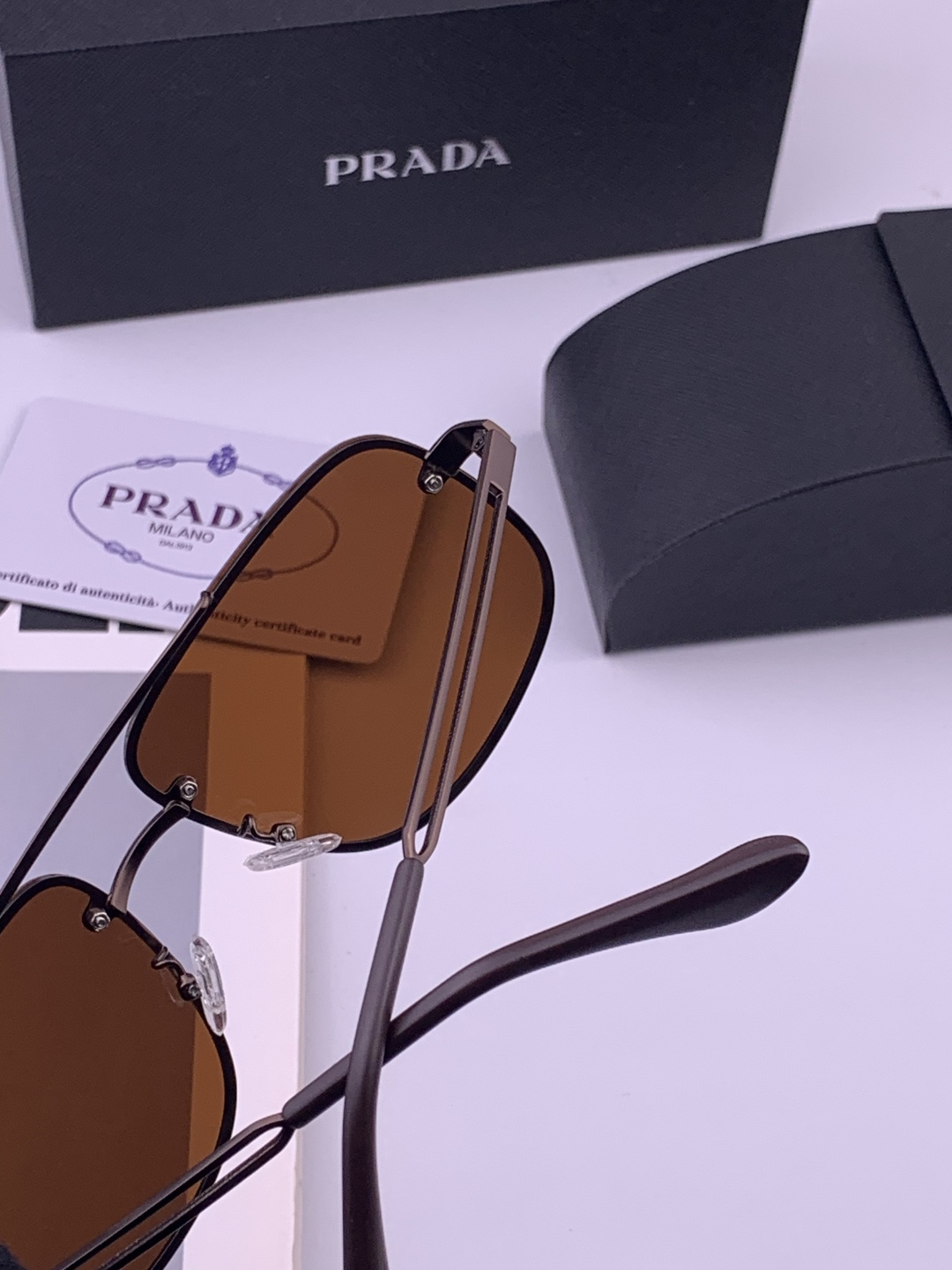 PRADA 普拉达 界级大师制造. 偏光墨镜 高档 潮流🐚时尚百搭🌪男士款百搭瘦脸太阳镜 高品质 ！开车