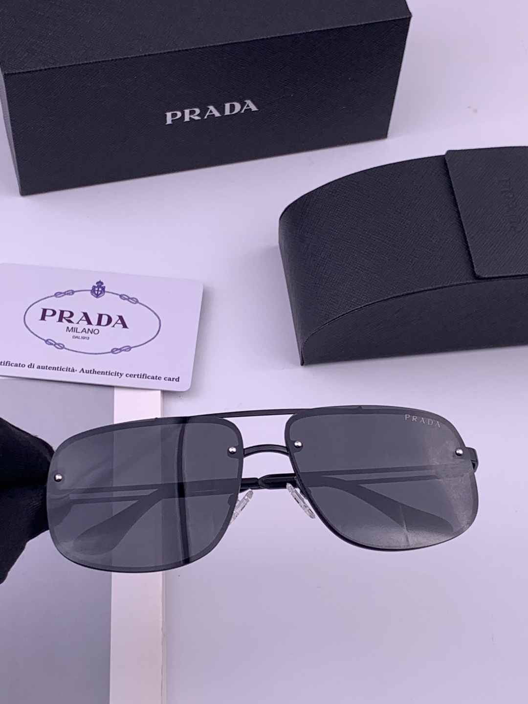 PRADA 普拉达 界级大师制造. 偏光墨镜 高档 潮流🐚时尚百搭🌪男士款百搭瘦脸太阳镜 高品质 ！开车