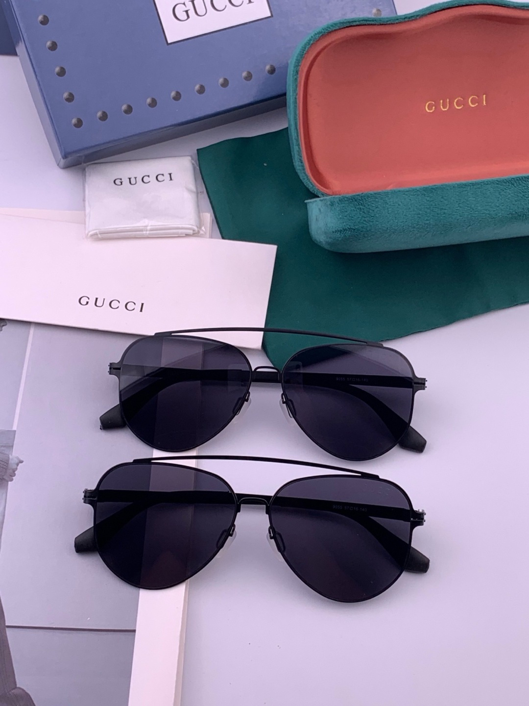 GUCCI 新款轻超无螺丝压不坏列系情侣款韩版偏太光阳镜男女通用墨高镜清尼龙偏光镜片   ✨完品美质‼️