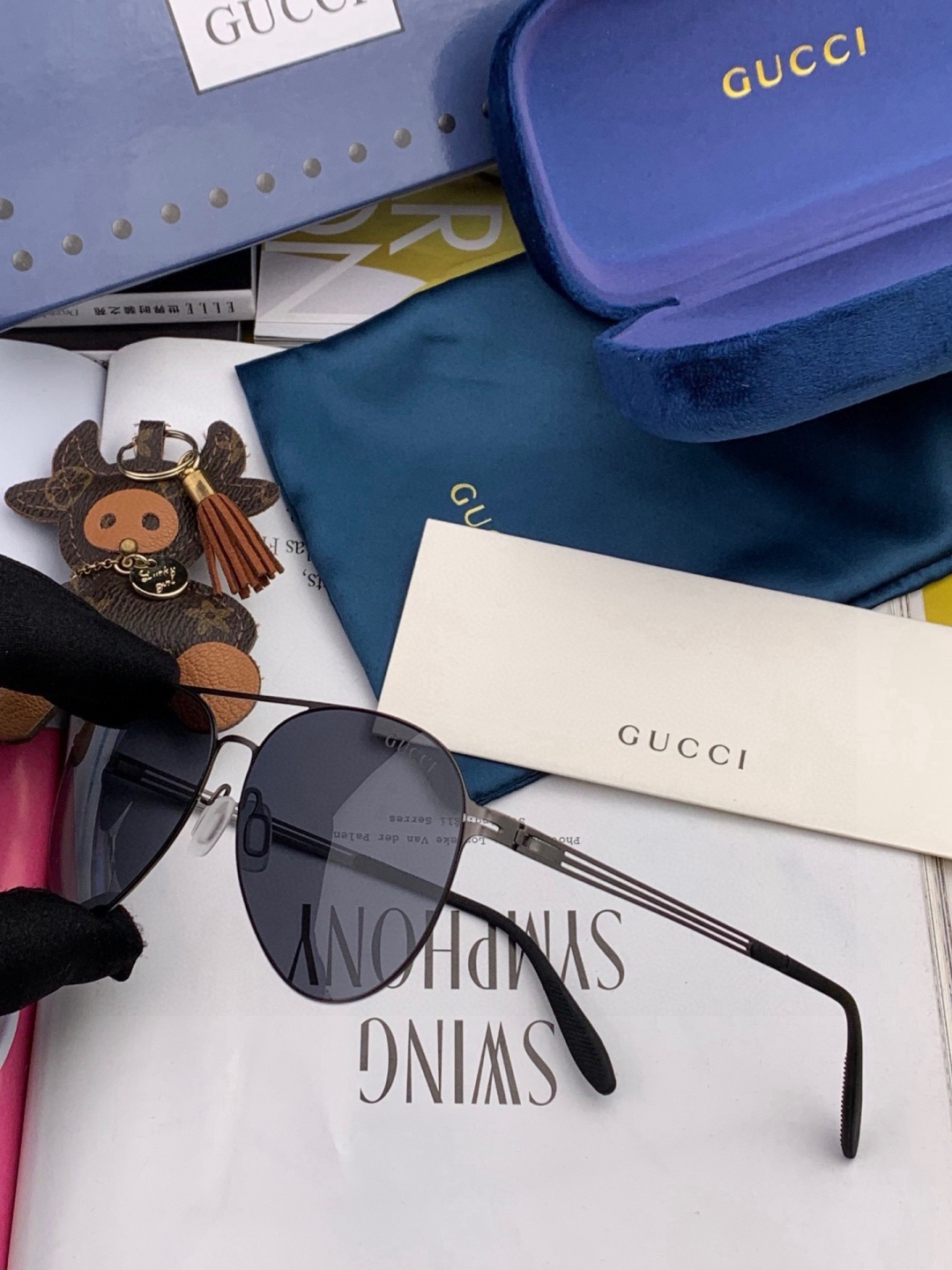 Gucci 春夏新款超轻无螺丝压不坏系列情侣款太阳镜高清尼龙镜片🦅完美品质，适合各种脸型，经典太阳镜亮相