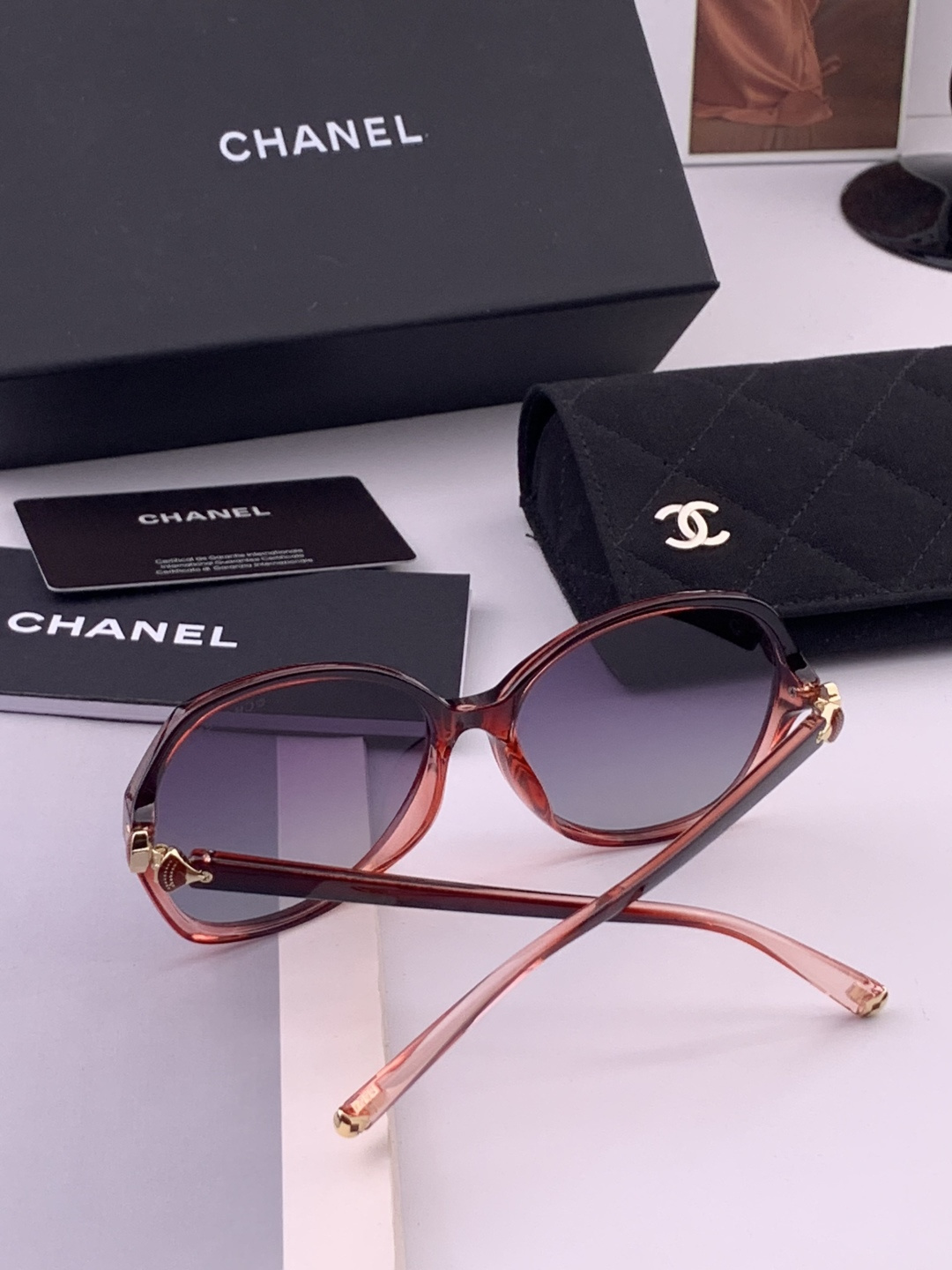 【CHANEL】香奈儿 新款潮流爆款 时尚方框太阳镜 佩戴舒适 网红潮款墨镜  女士高清加厚偏光太阳镜🕶