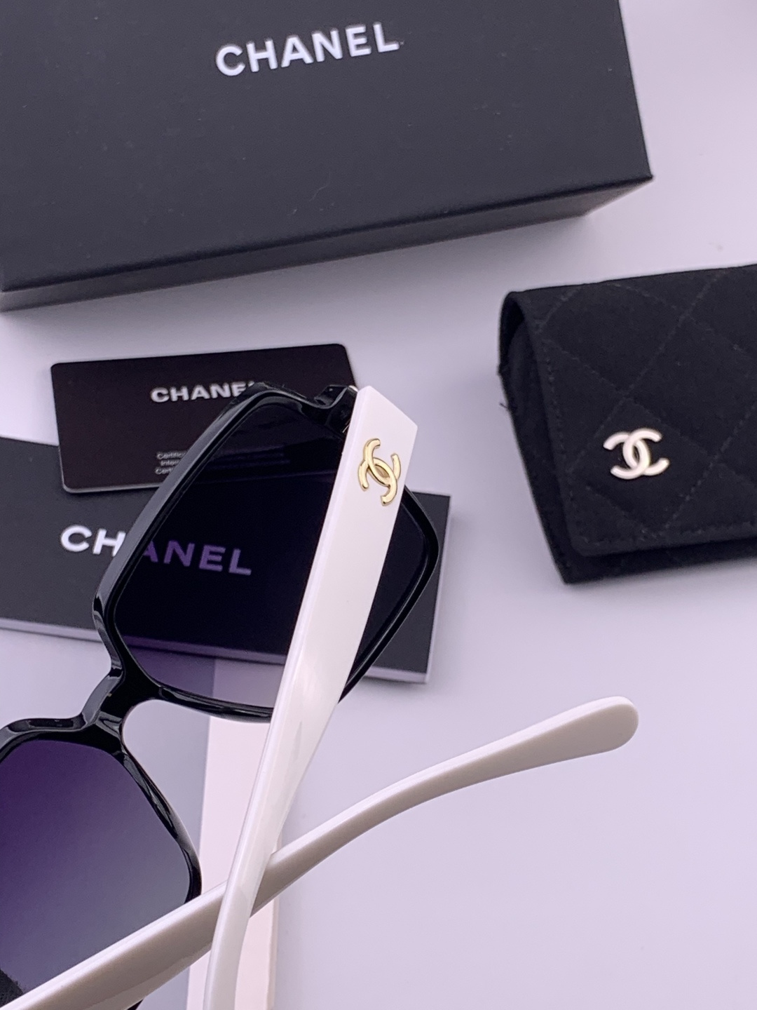 【CHANEL】香奈儿 新款潮流爆款 时尚方框太阳镜 佩戴舒适 网红潮款墨镜  女士高清加厚偏光太阳镜🕶