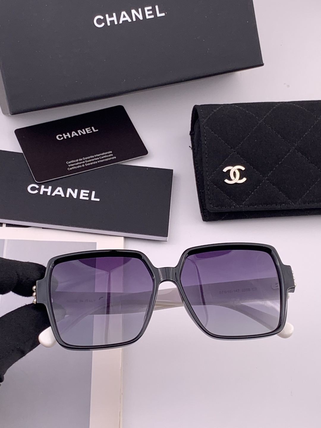 【CHANEL】香奈儿 新款潮流爆款 时尚方框太阳镜 佩戴舒适 网红潮款墨镜  女士高清加厚偏光太阳镜🕶