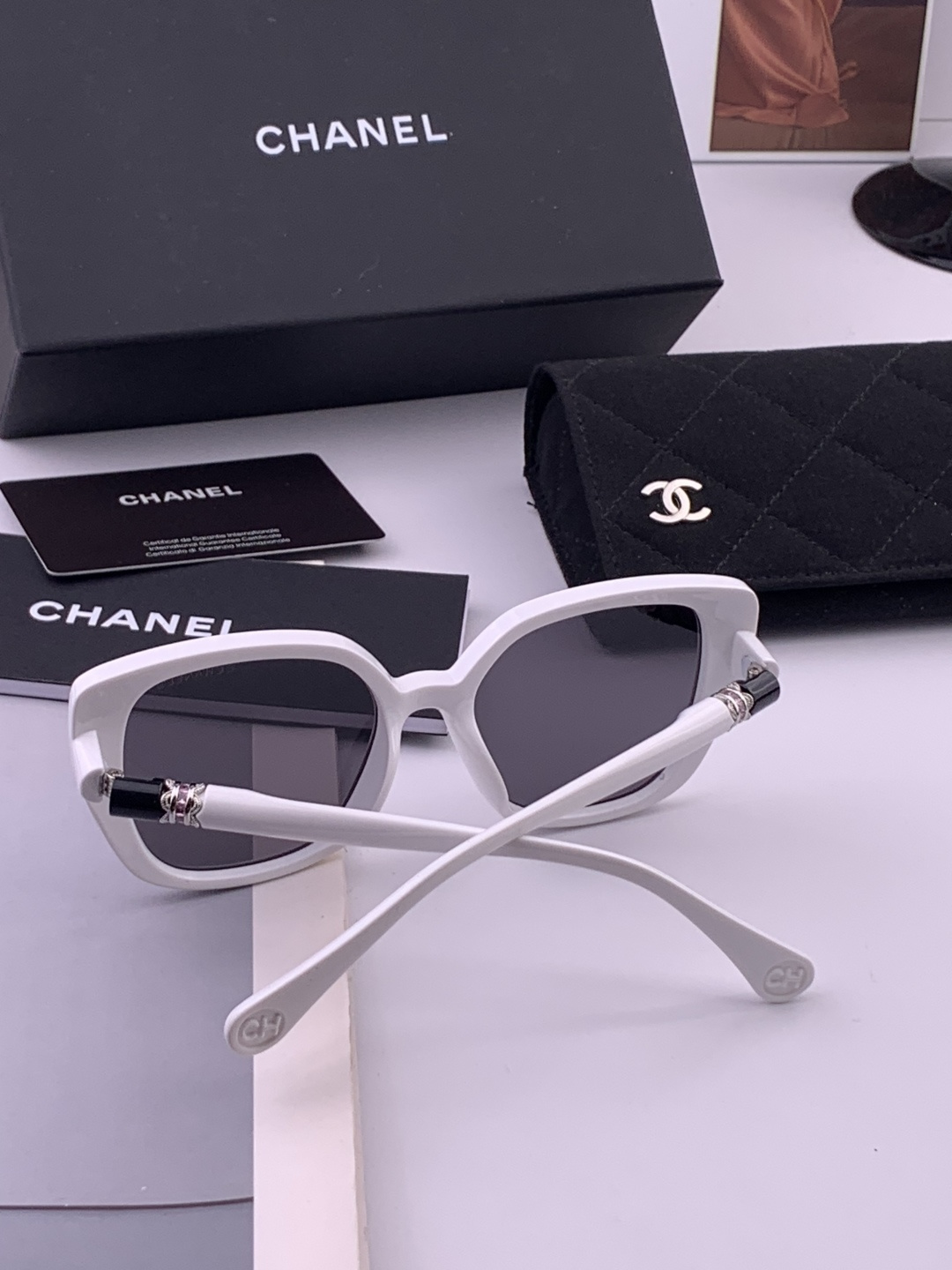 【CHANEL】香奈儿 新款潮流爆款 时尚方框太阳镜 佩戴舒适 网红潮款墨镜  女士高清加厚偏光太阳镜🕶
