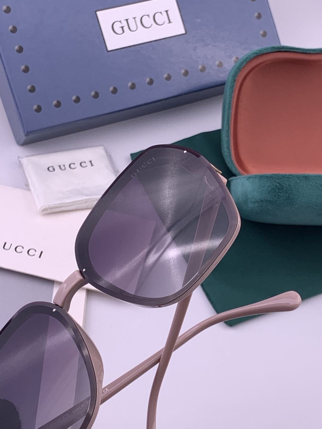 🔺 【GUCCI】开春新款 潮流爆款 时尚方框太阳镜 高品质 佩戴舒适 网红潮款墨镜 型号：G313