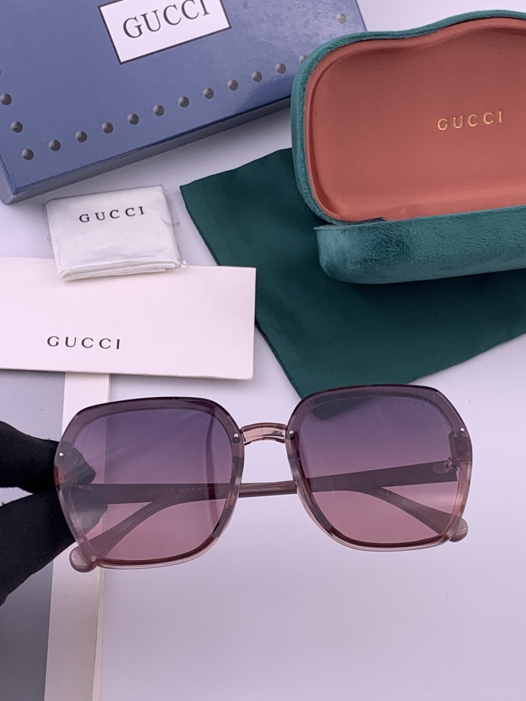 🔺 【GUCCI】开春新款 潮流爆款 时尚方框太阳镜 高品质 佩戴舒适 网红潮款墨镜 型号：G313