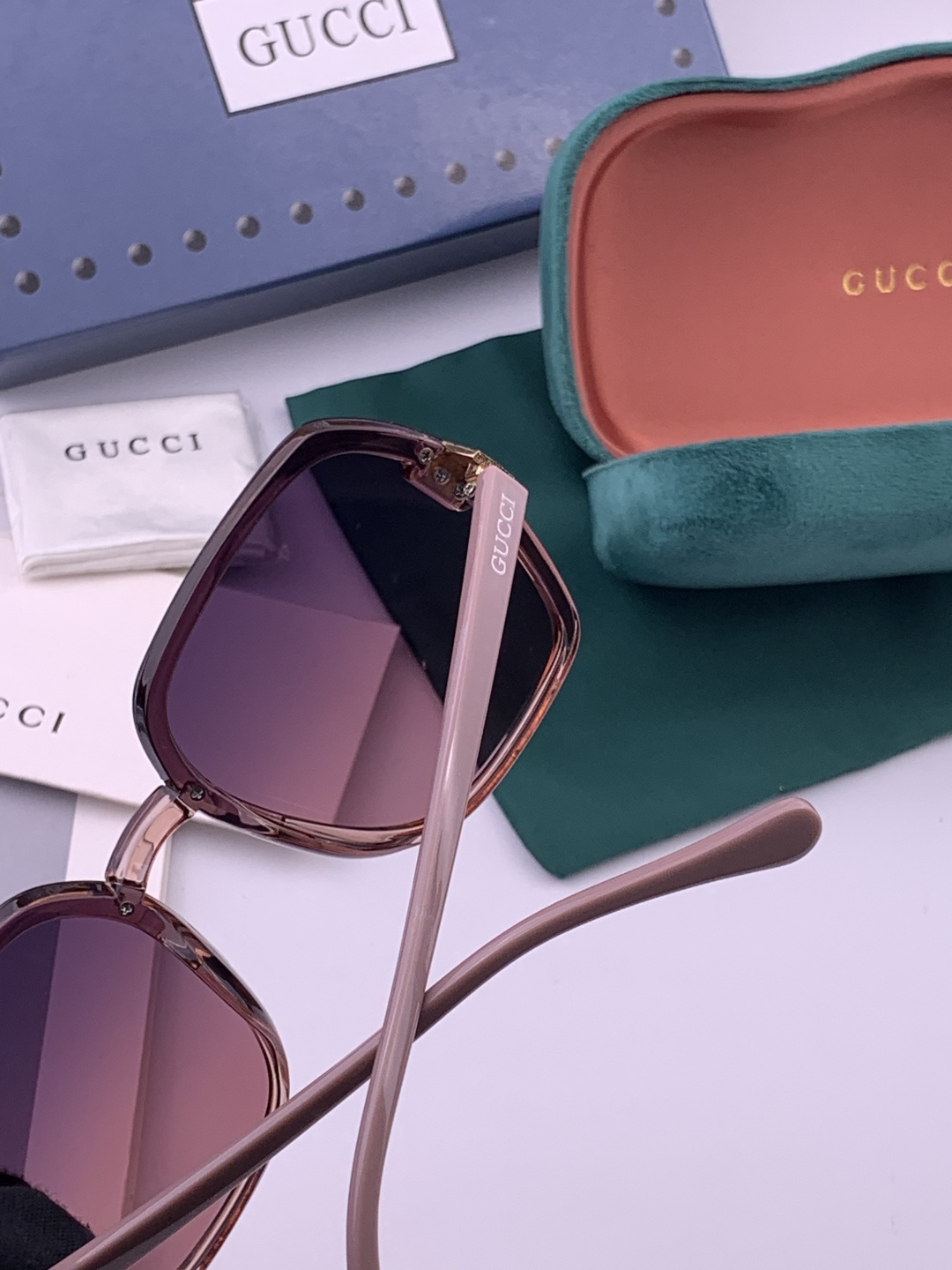 🔺 【GUCCI】开春新款 潮流爆款 时尚方框太阳镜 高品质 佩戴舒适 网红潮款墨镜 型号：G313