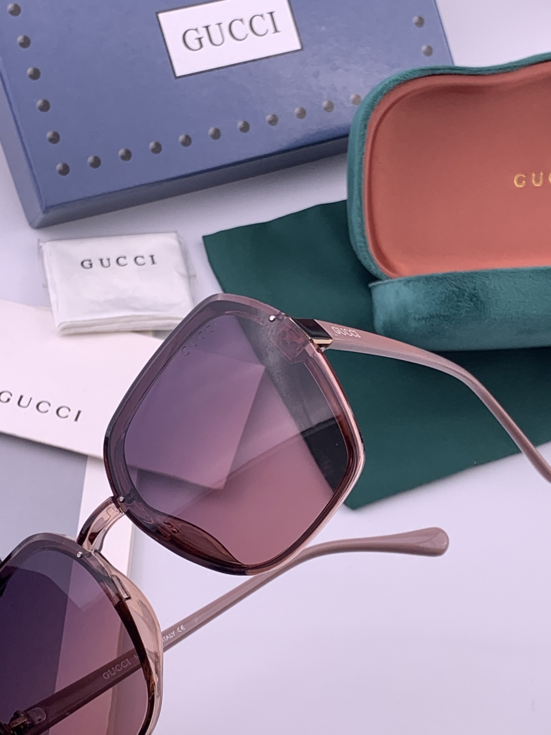 🔺 【GUCCI】开春新款 潮流爆款 时尚方框太阳镜 高品质 佩戴舒适 网红潮款墨镜 型号：G313