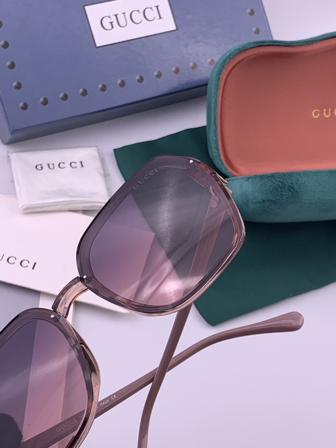 🔺 【GUCCI】开春新款 潮流爆款 时尚方框太阳镜 高品质 佩戴舒适 网红潮款墨镜 型号：G313